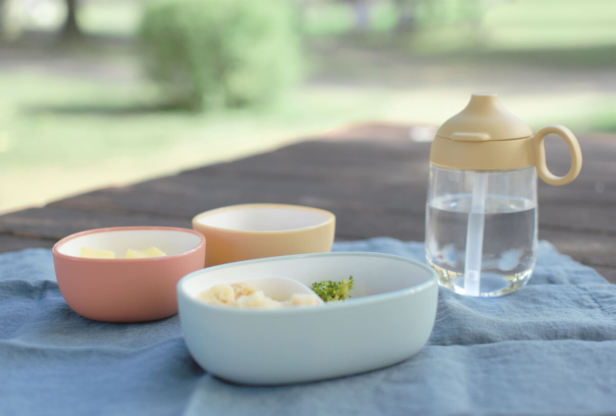 KINTO-BONBO 提把吸管杯，由設計師柴田文江打造，選用輕巧耐用且無BPA的材質