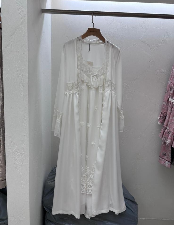 LZ04 背 胸 36-44長 44.5。 外 長46 899 (一口價)