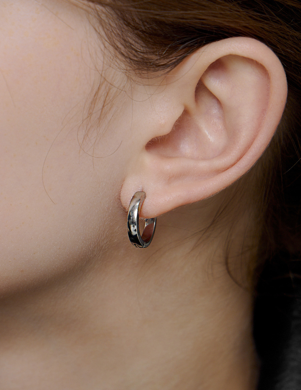 極簡圓扣。針式耳環-12mm