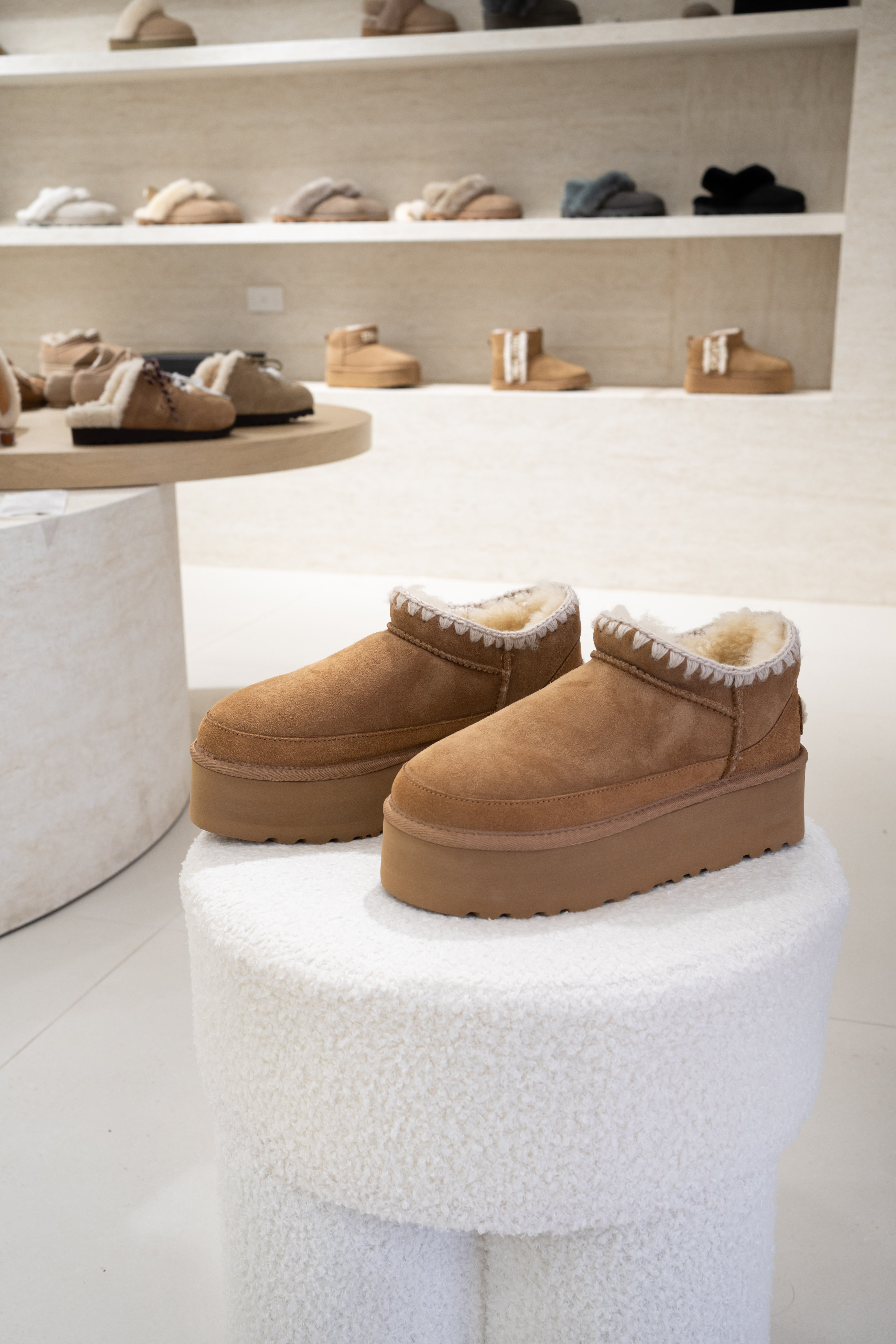 【2色入】UGG Ozlana Classic Alysa Ultro Mini Platform Boot