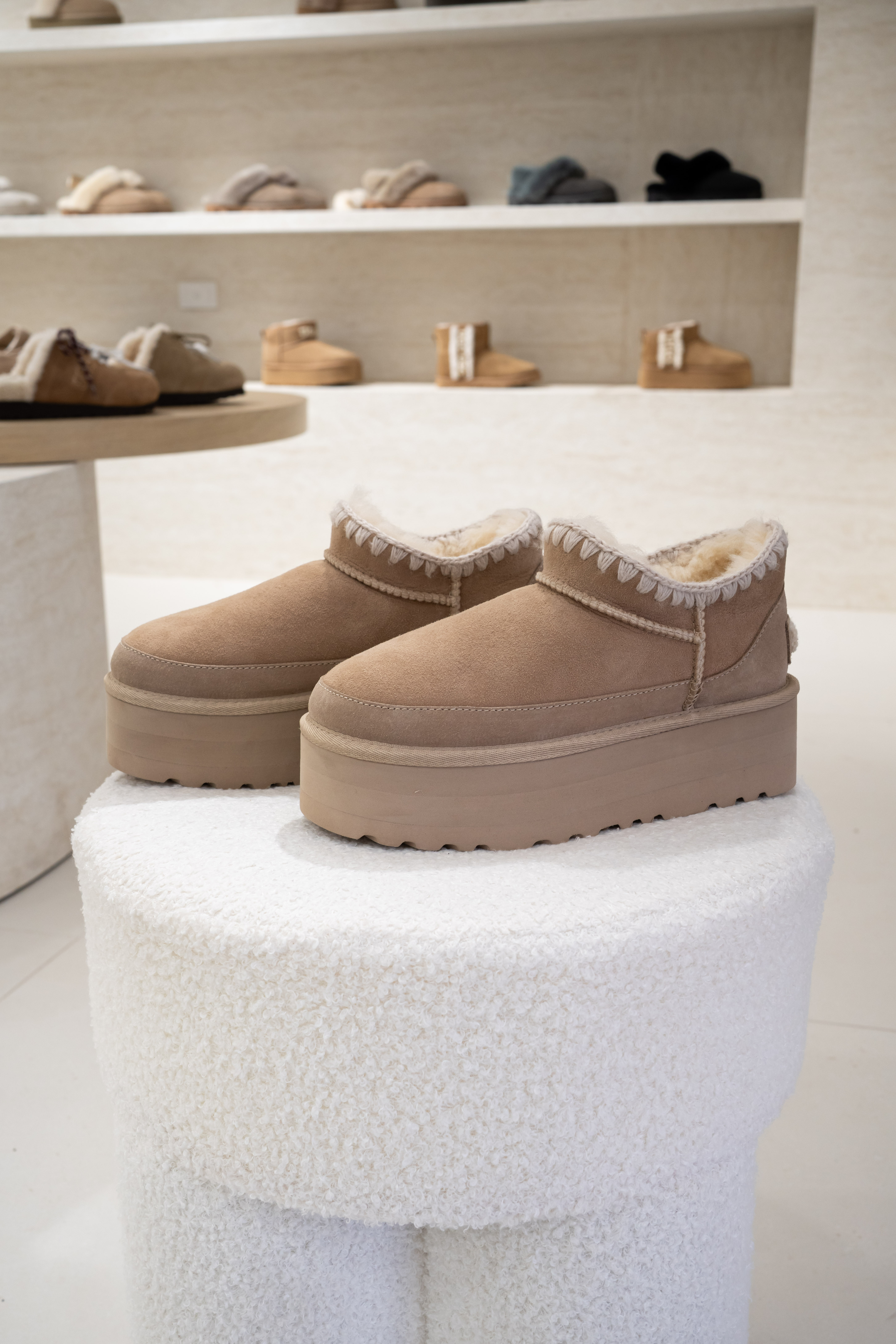 【2色入】UGG Ozlana Classic Alysa Ultro Mini Platform Boot