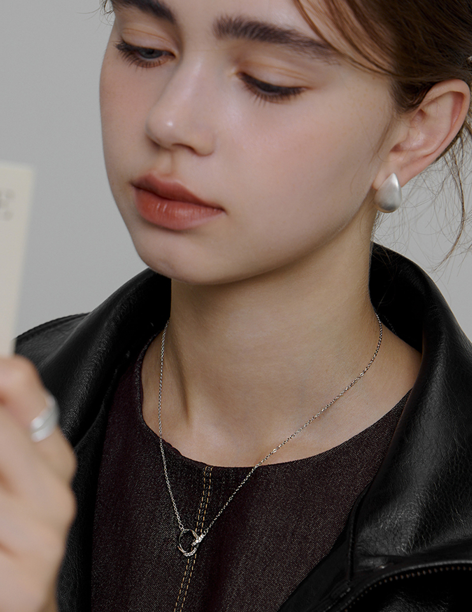 【925純銀】環繞扭結交織項鍊