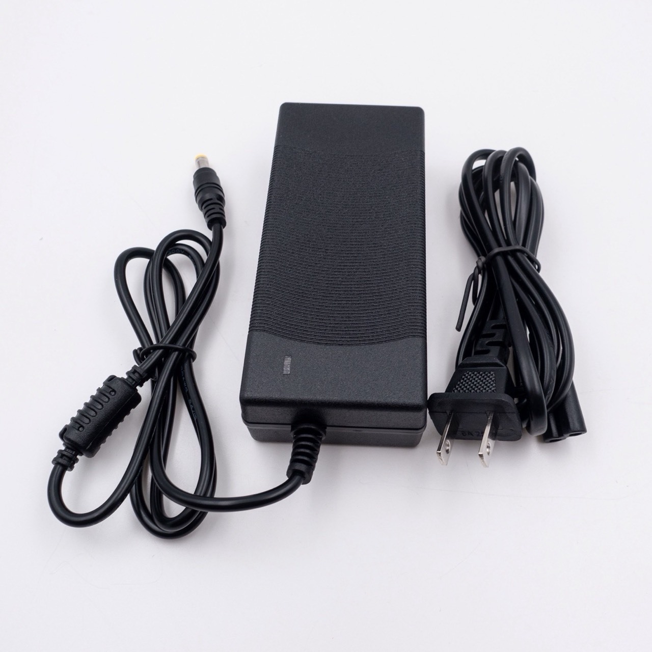 53.5V 1.22A 65W 高品質變壓器