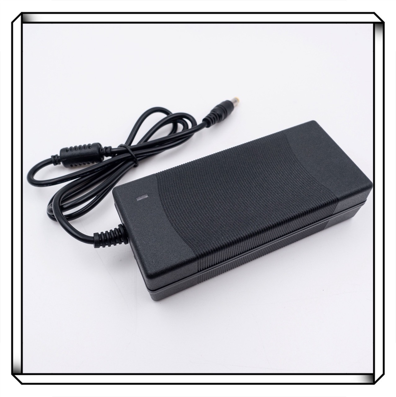 53.5V 1.22A 65W 高品質變壓器