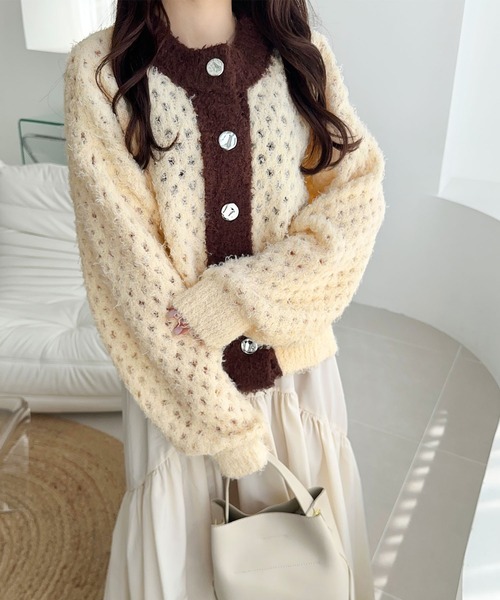 日本🇯🇵連線 Mily Bilet 雙色造型金屬扣羽毛針織開襟衫 2WAY 多種穿法 針織 開襟衫 針織衫 羽毛 長袖 3色(任買兩件711免運)/預購