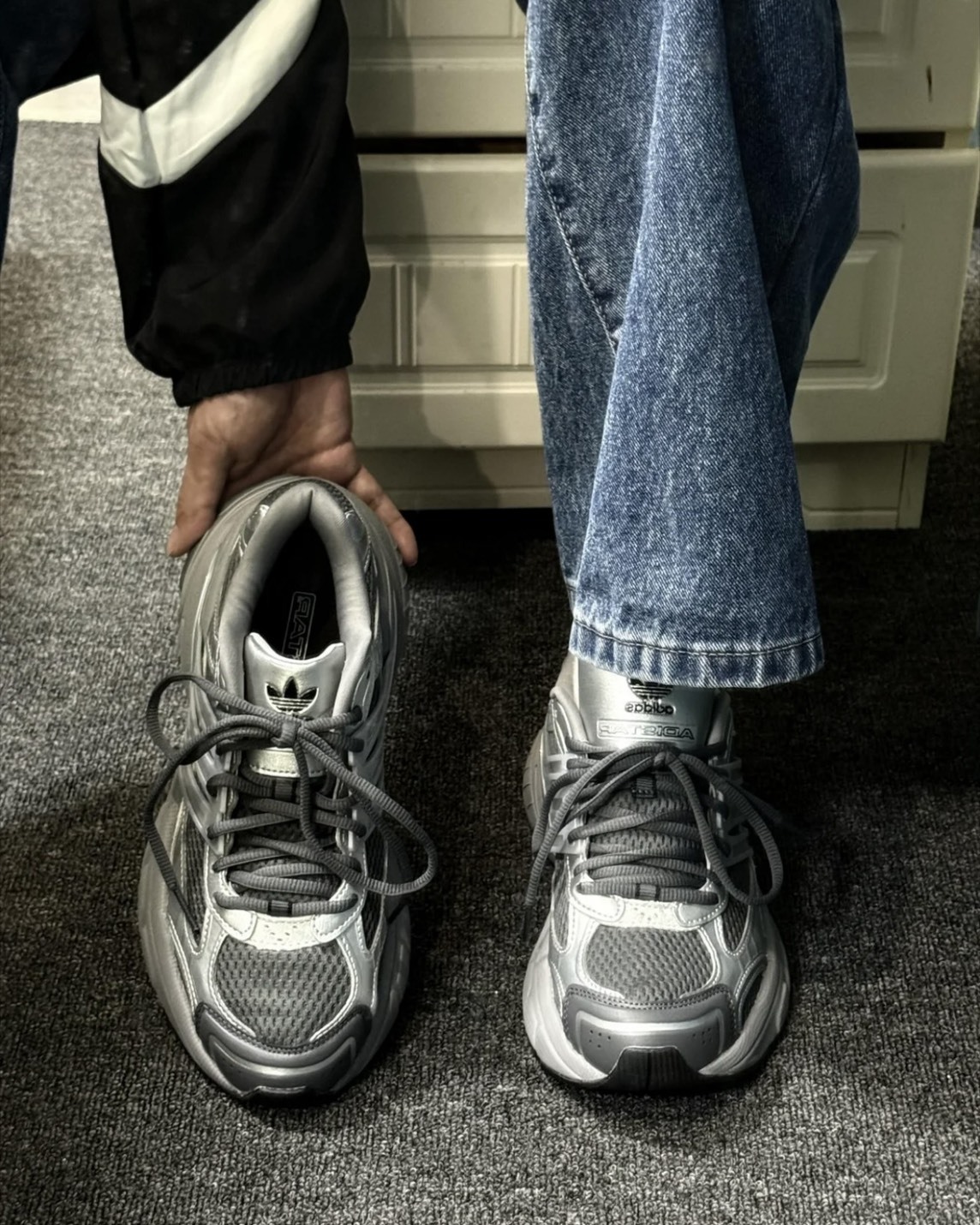 【預購】ADIDAS ORIGINALS ADISTAR XLG 銀灰色 KJ1388