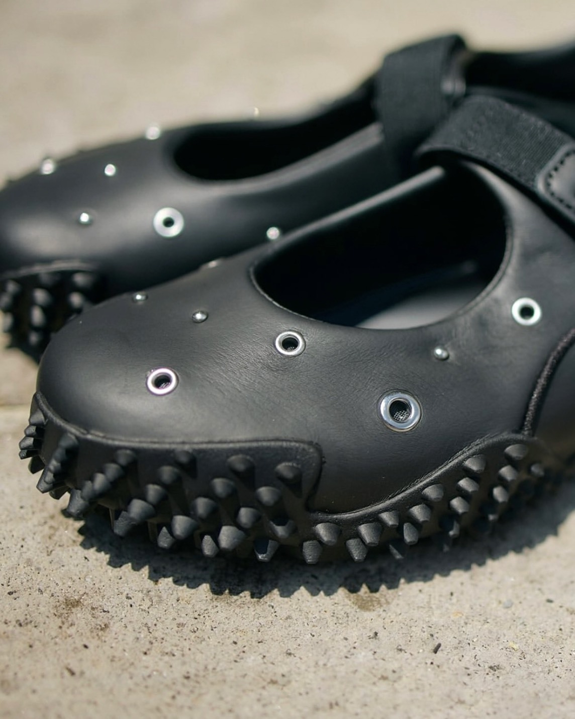 【預購】PUMA MOSTRO FEY 鉚釘鞋 黑色 40319201