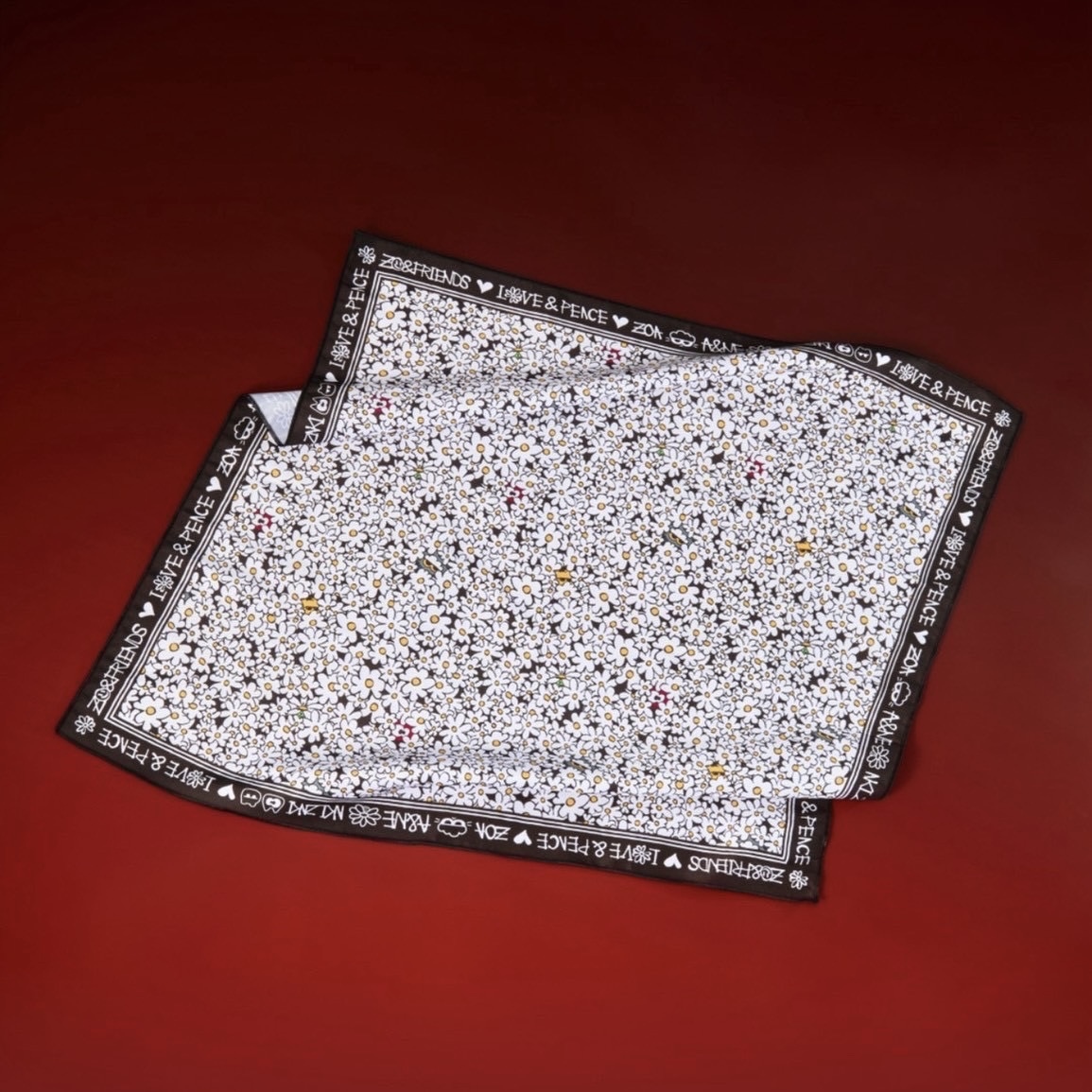 -(C05)-ZO & FRIENDS ZOA SCARF 方巾