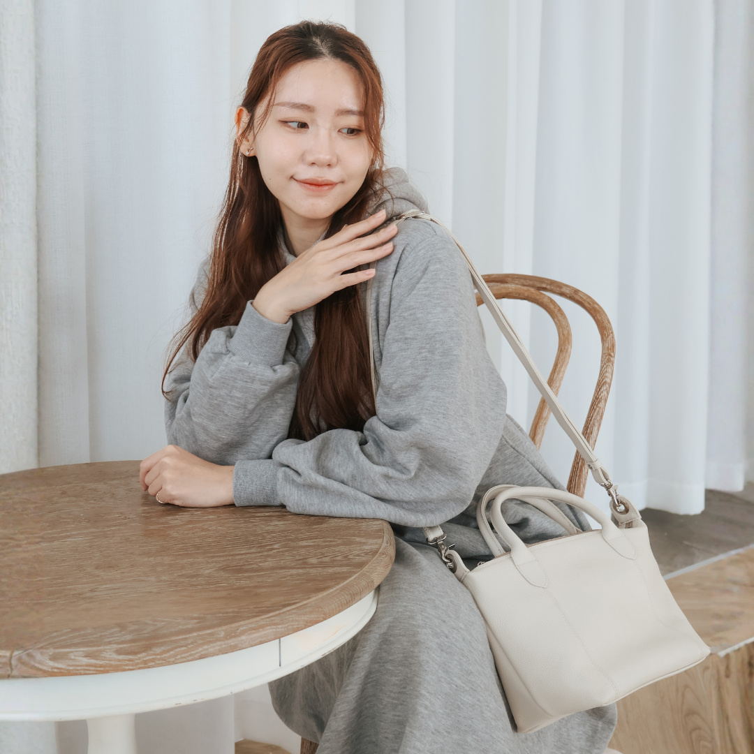 朵拉 牛皮水餃包(真皮女包/頭層牛皮/日常百搭)