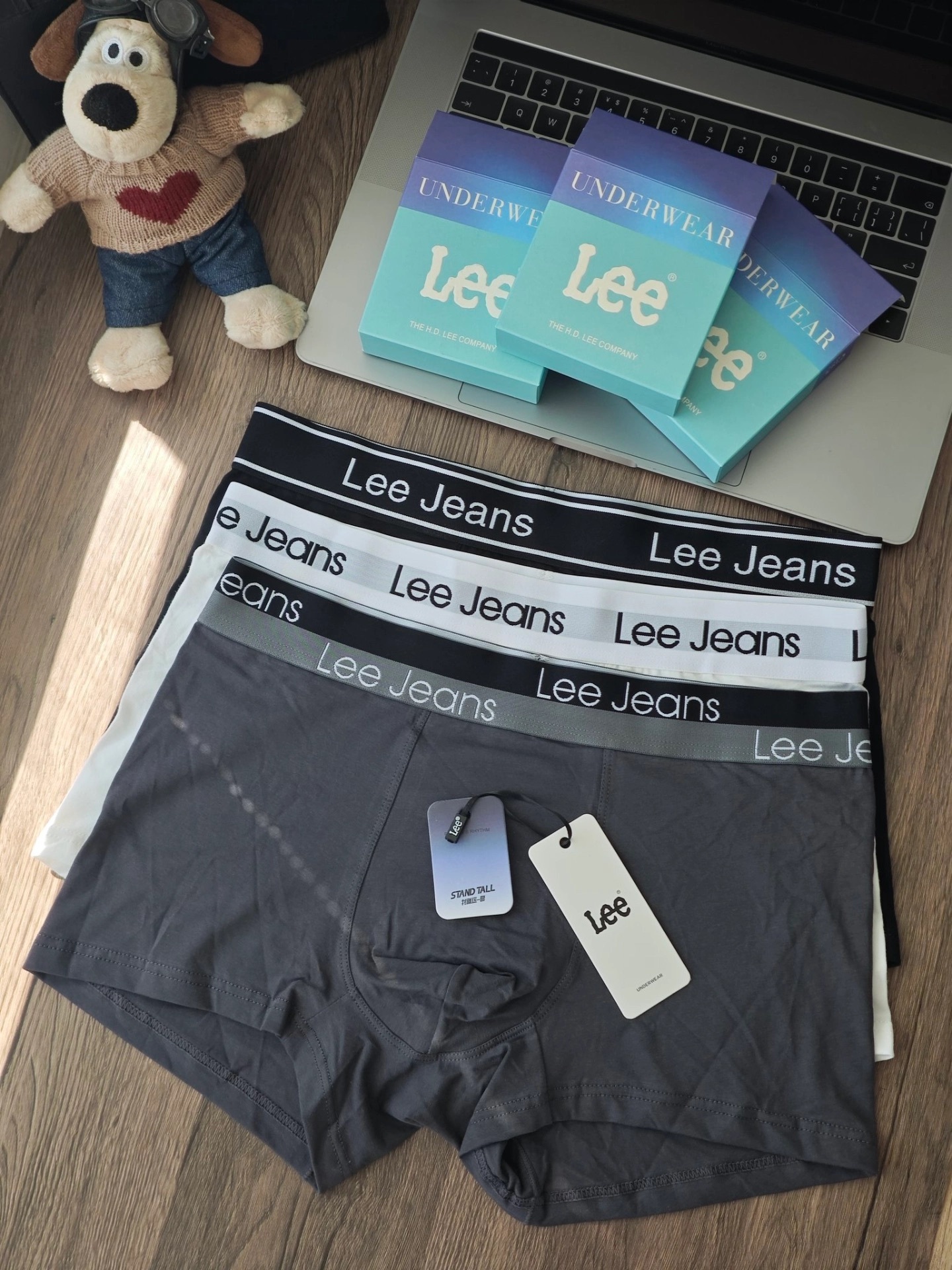 代購-Lee 10A抗菌 細膩親膚 一片式剪裁 高彈 吸汗 四角褲 內褲禮盒 男款 3入裝