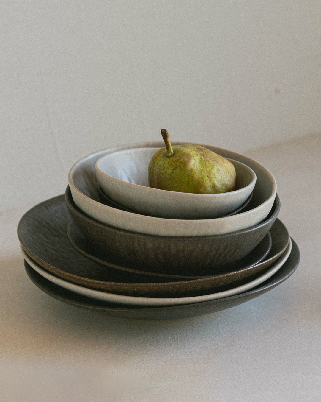 明山窯 HIJICA MELLOW 19cm碟 深啡｜信樂燒