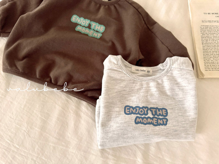 正韓春valu_bebe 兩色Enjoy大學上衣