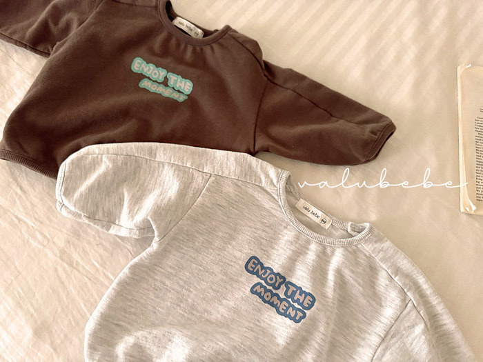 正韓春valu_bebe 兩色Enjoy大學上衣