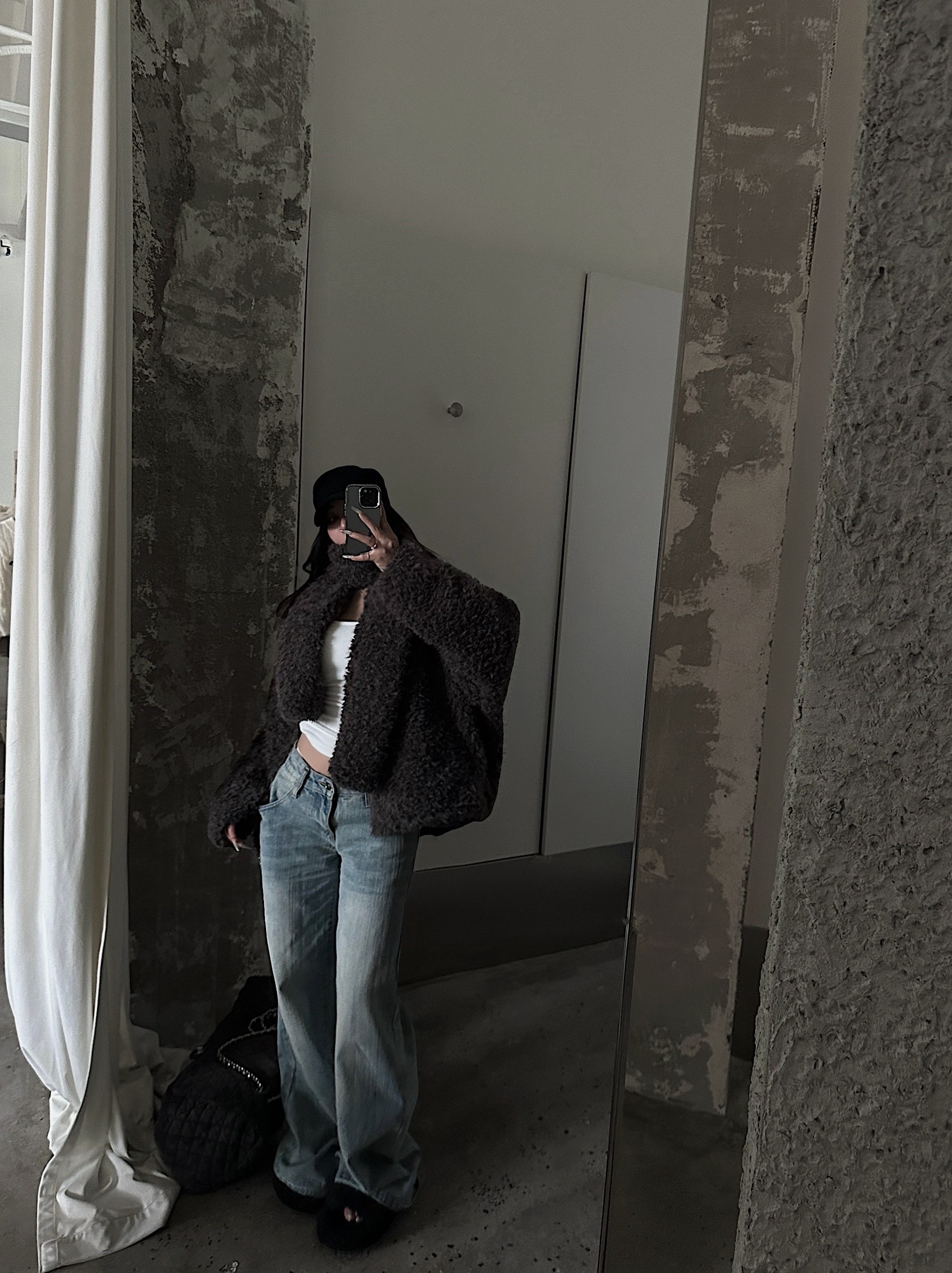 全員自留.拉鍊超絲滑的厚毛外套，搭配圍巾超高級。（細節控會愛的內襯）