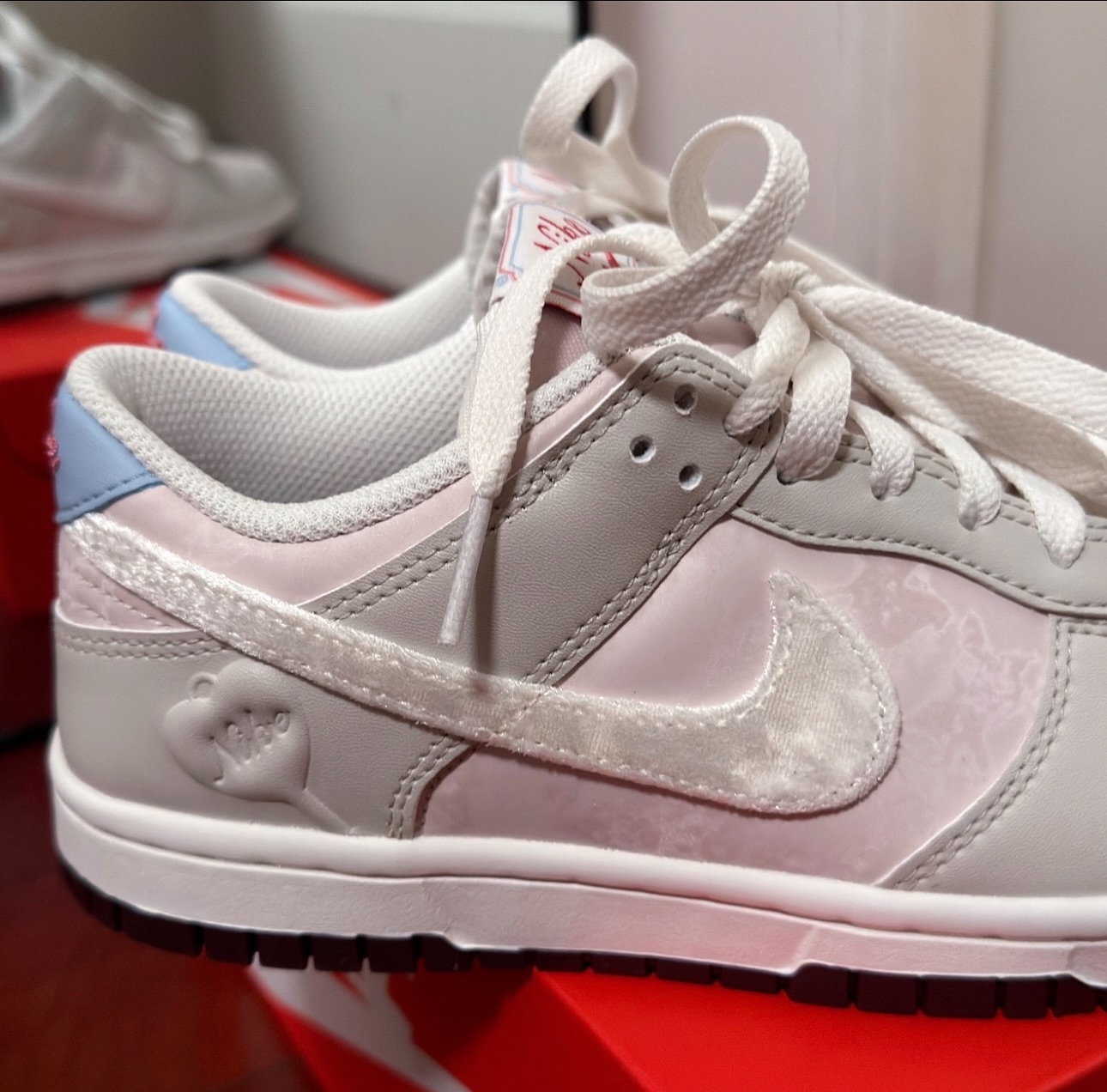 Nike Dunk Low Valentine‘s Day (2026)情人節限定 IQ1145-610