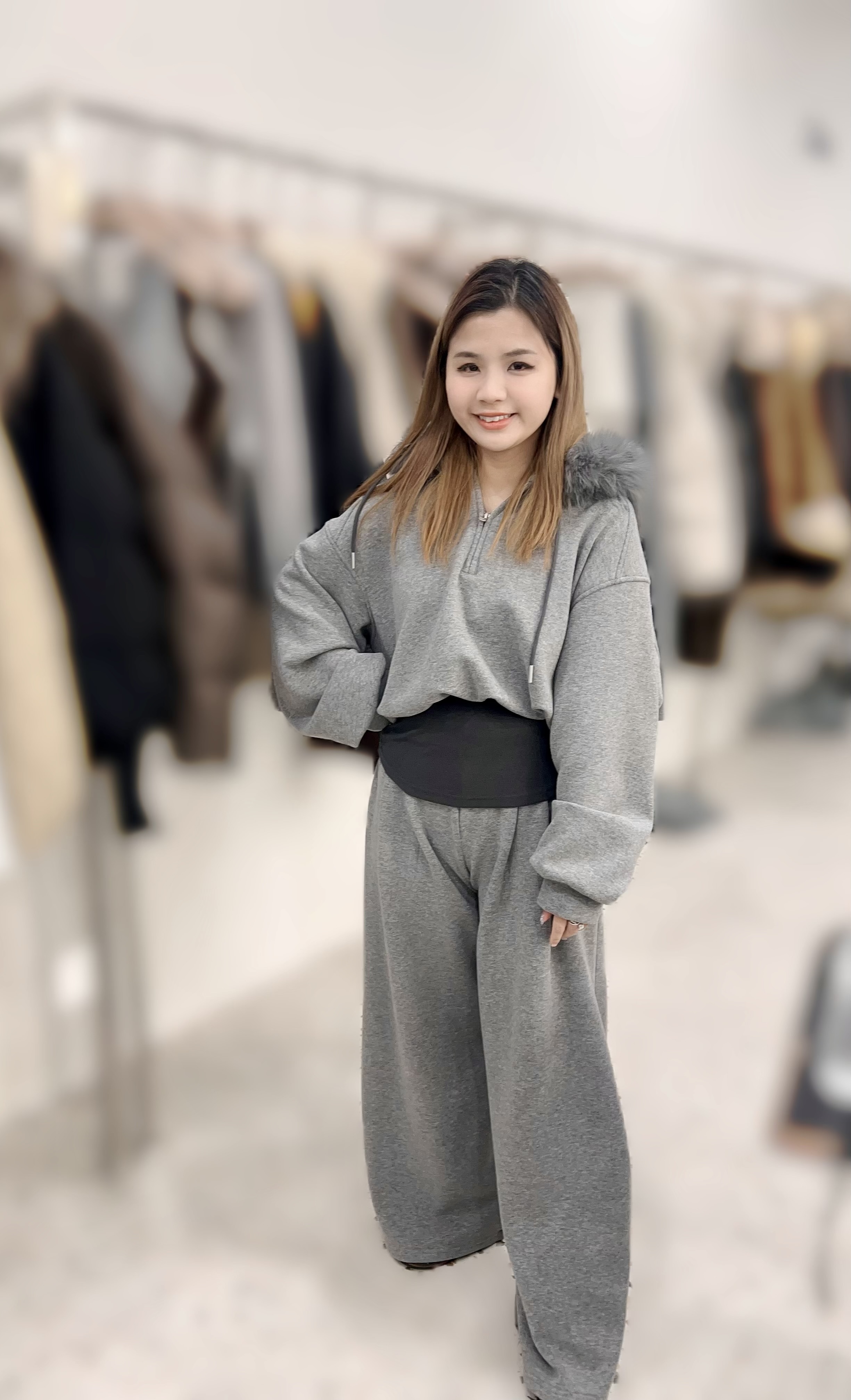 DA01 1SET 天絲+綿+人造絲    (上衣):胸56 長21 / (褲):  褲毛底 腰26-38 hip44 長41 $899 (一口價)  毛毛可拆  叻叻價