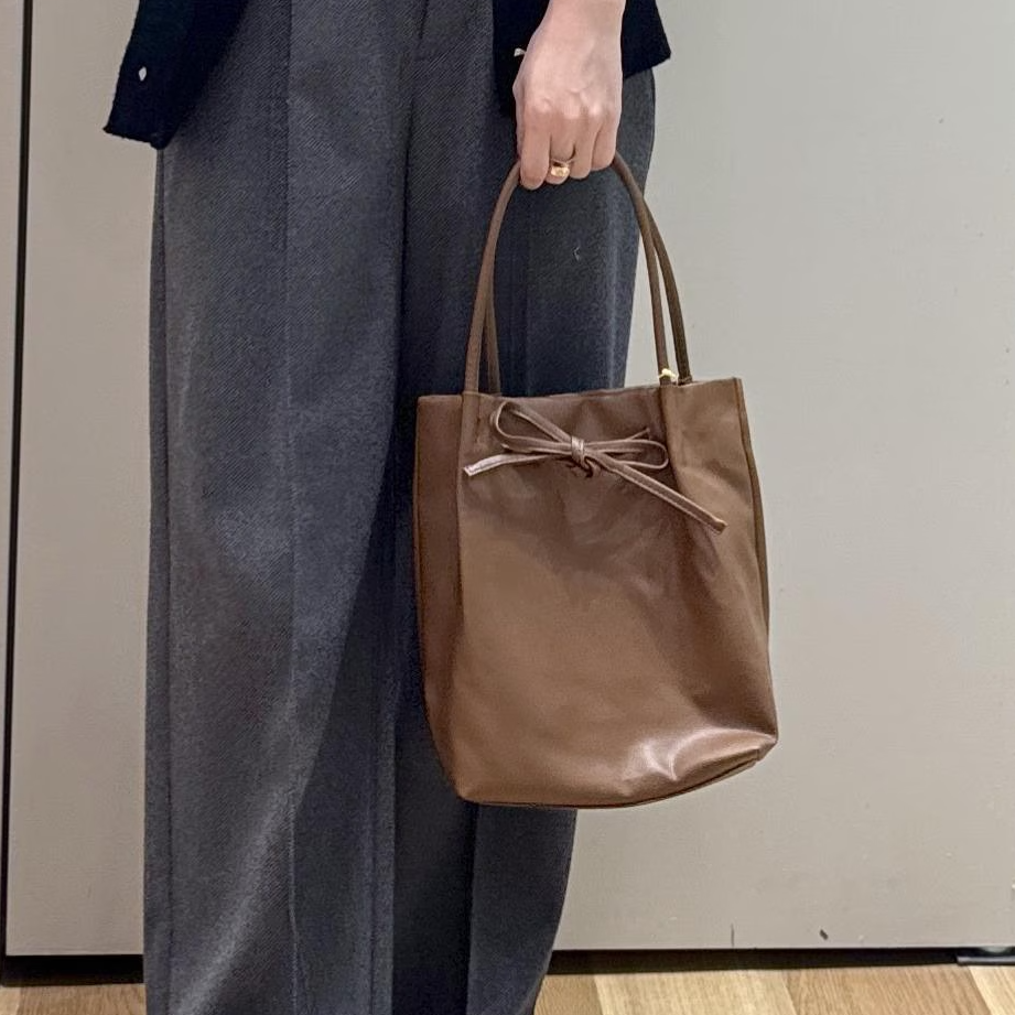 日本 蝴蝶結皮革托特包