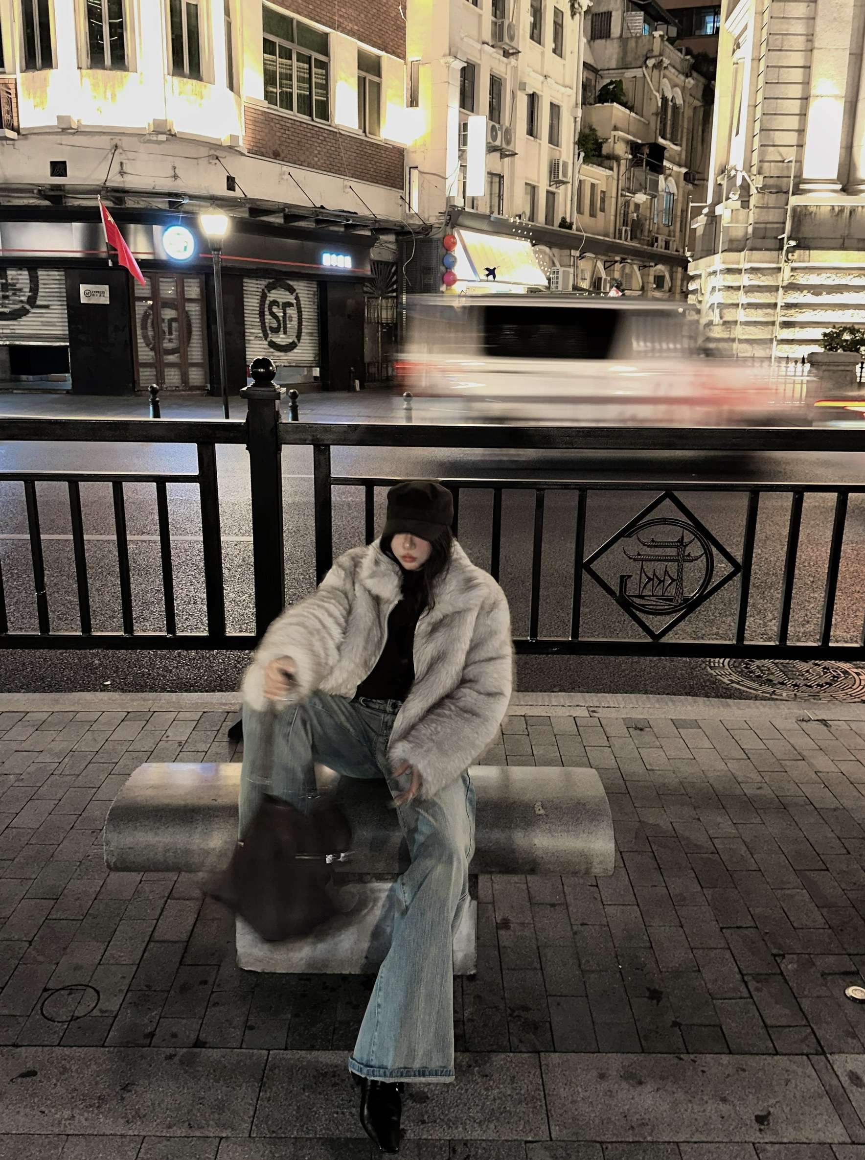 全體包色. 愛不釋手的極美銀漸層皮草外套 （不挑人的日常版型）