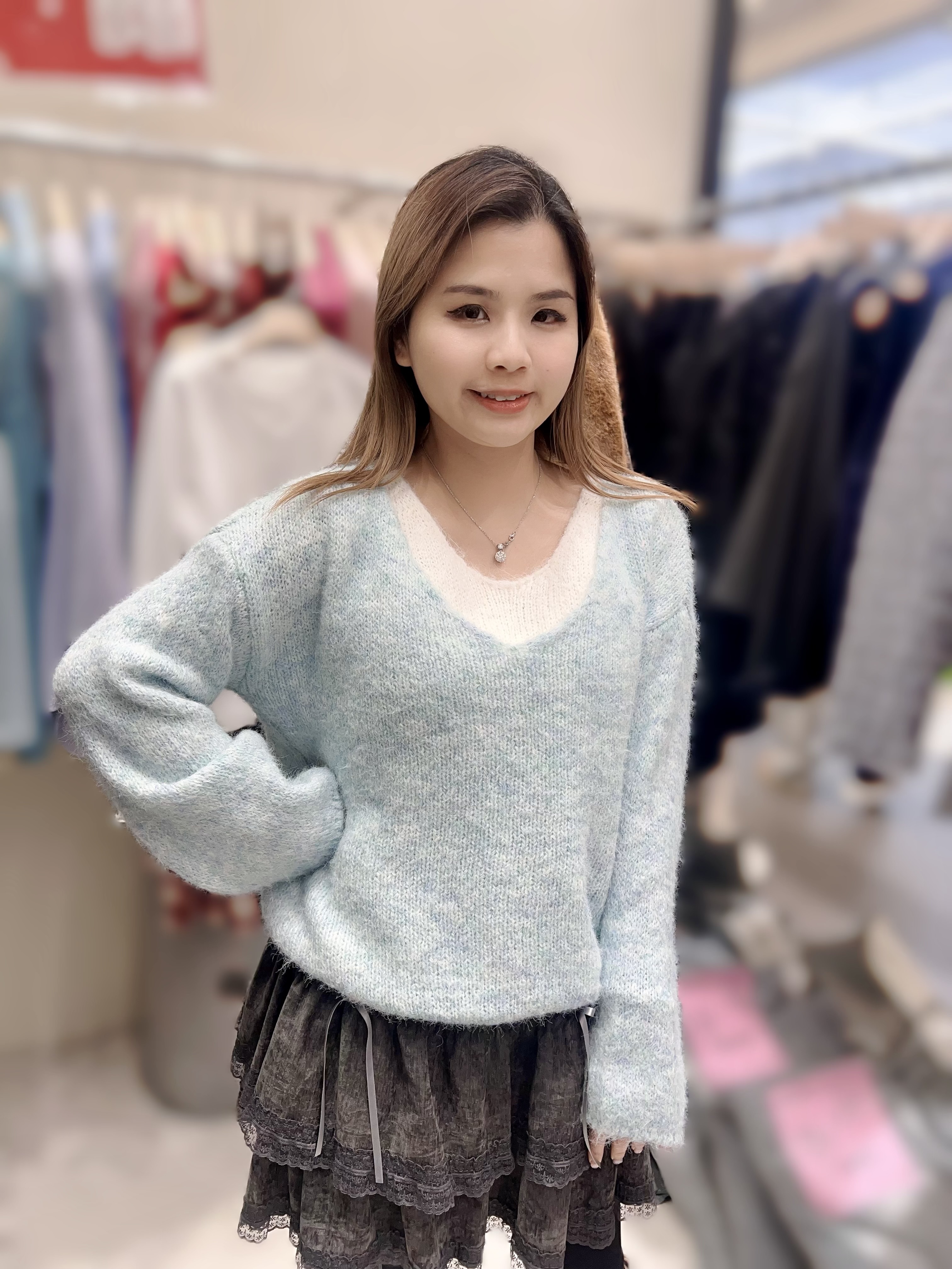 ME02  胸52 -62   長22 .5   $599   (一口價)