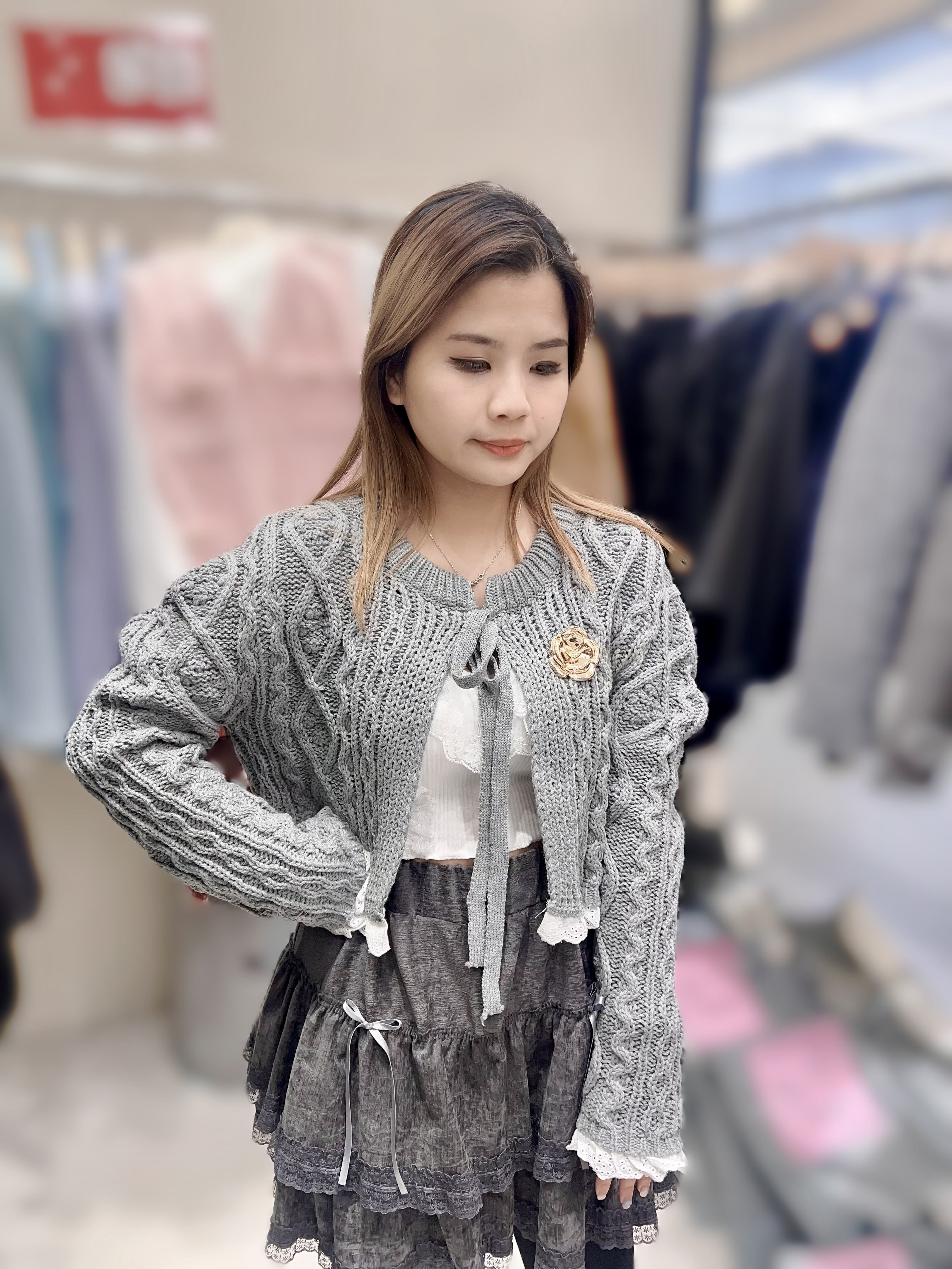 ME04  開胸    長18    $499 (一口價)