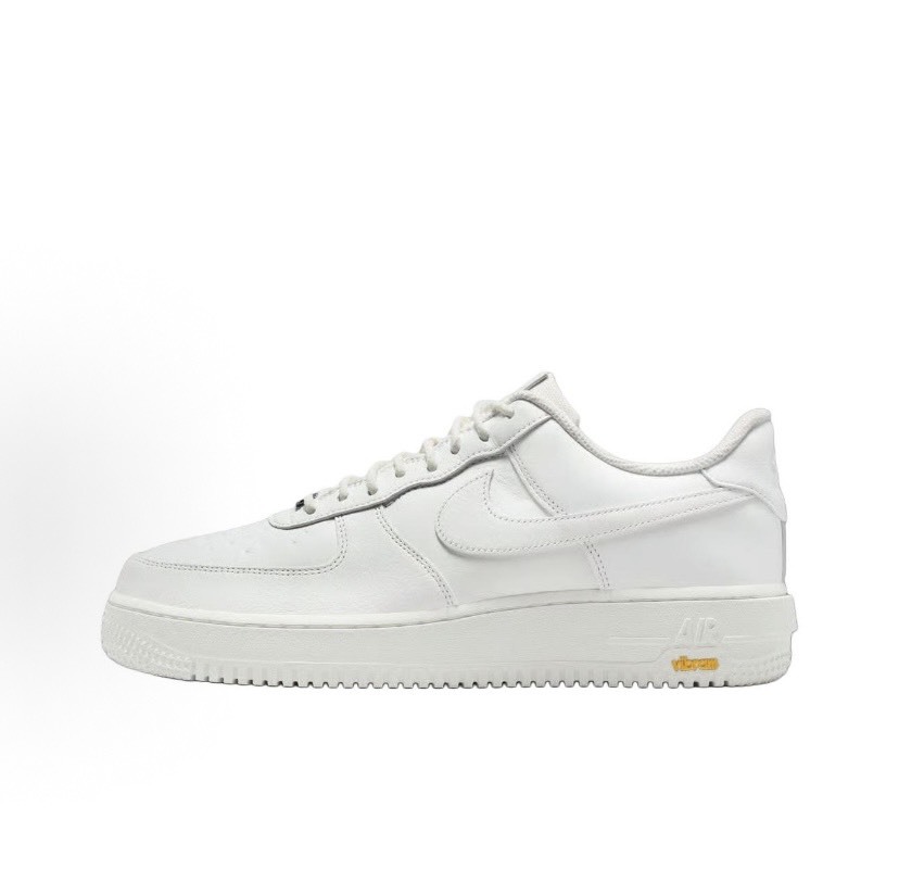 Nike Air Force 1 Low 白色 皮革 運動鞋  防水款 男鞋 HV5953-100