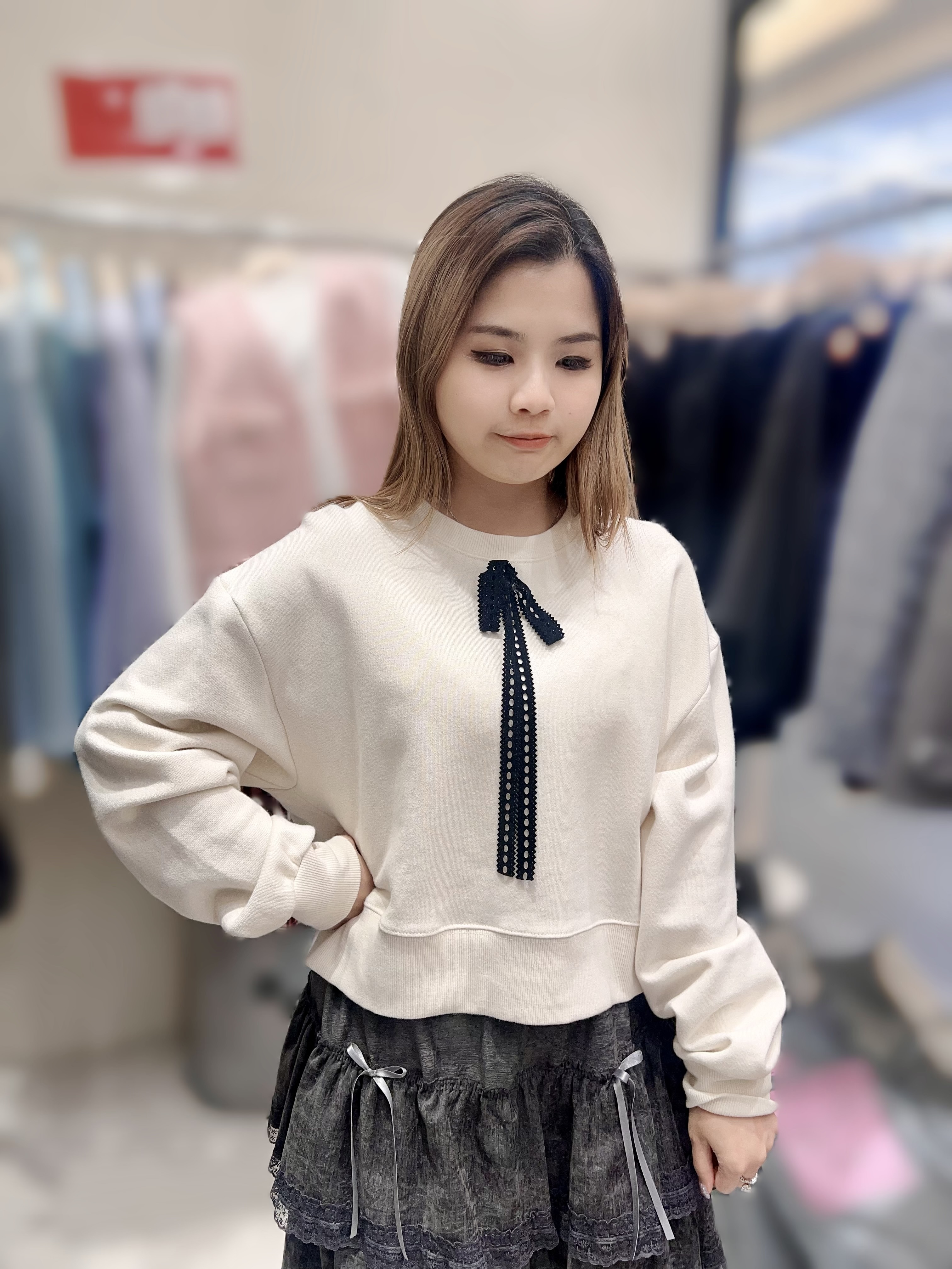 ME06 只有白  胸48   長18.5   $499 (一口價)