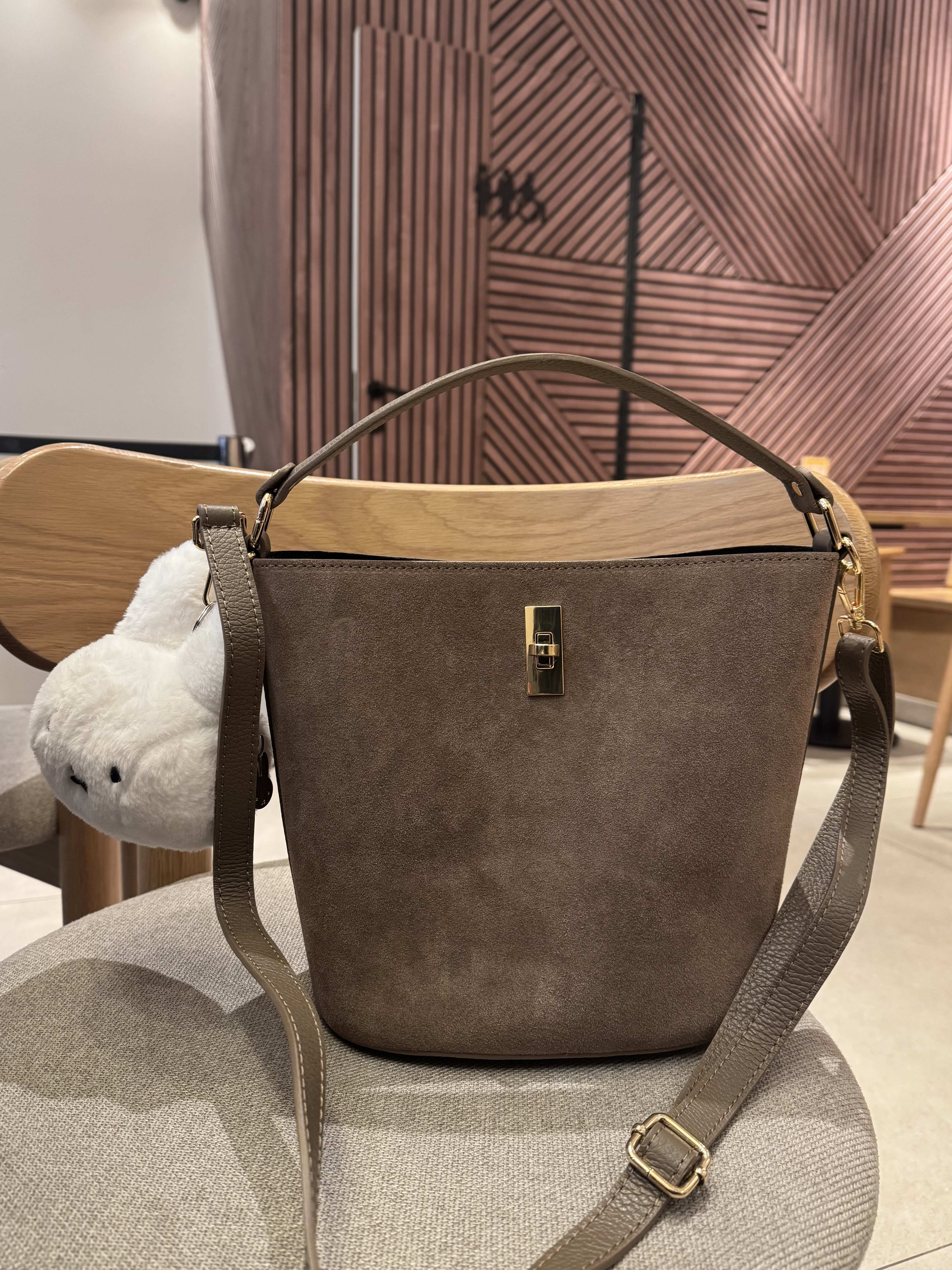 Cherry Paris Leather ALIMA SUÈDE - 4209 Taupe 褐色