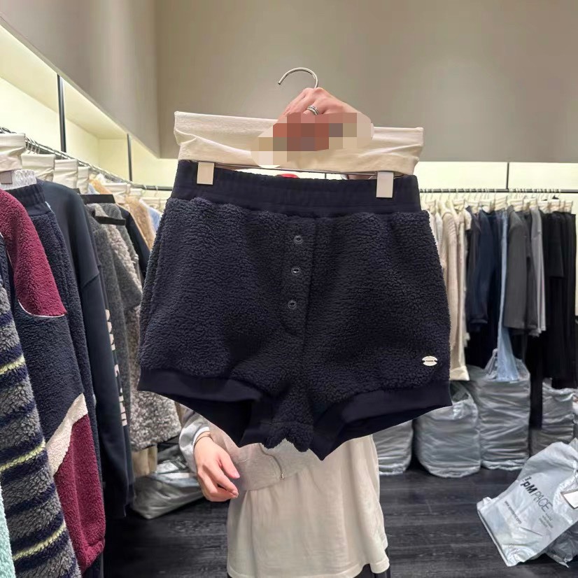釦子縮腳綿羊短褲