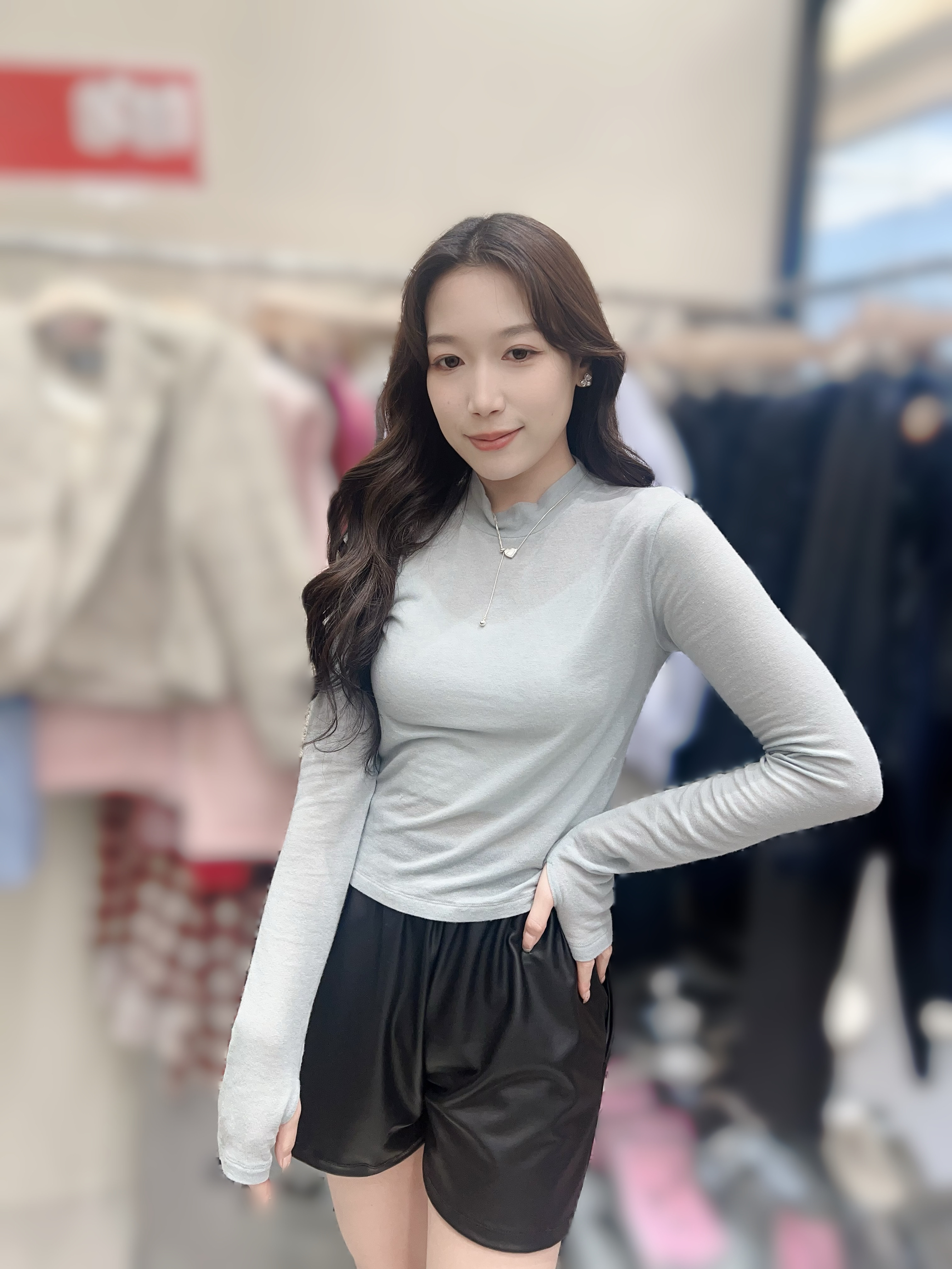 ME39  胸38 -48   長20  $399 (一口價)