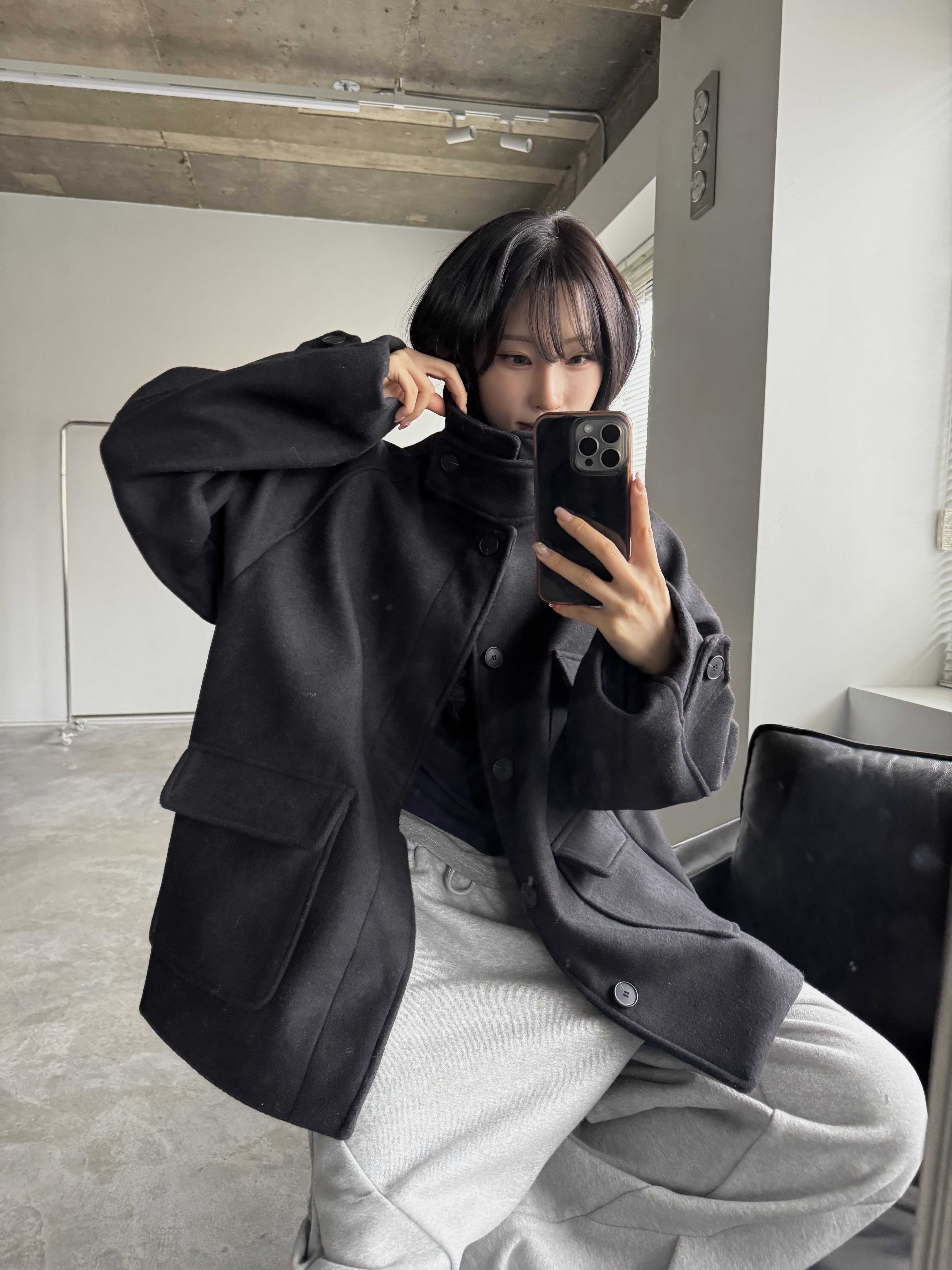 高領短版 寬鬆鈕扣羊毛大衣（現貨）