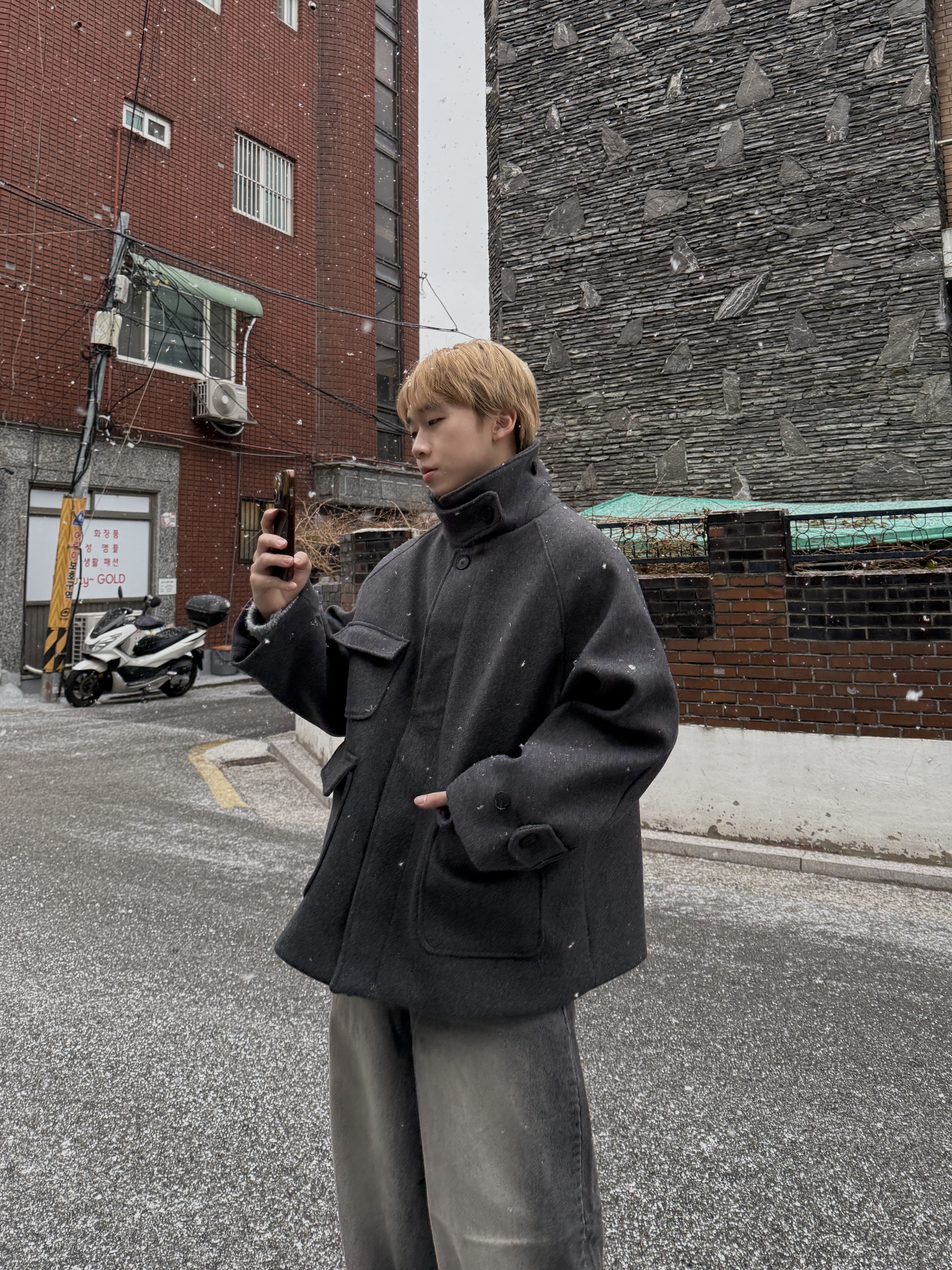 高領短版 寬鬆鈕扣羊毛大衣（現貨）