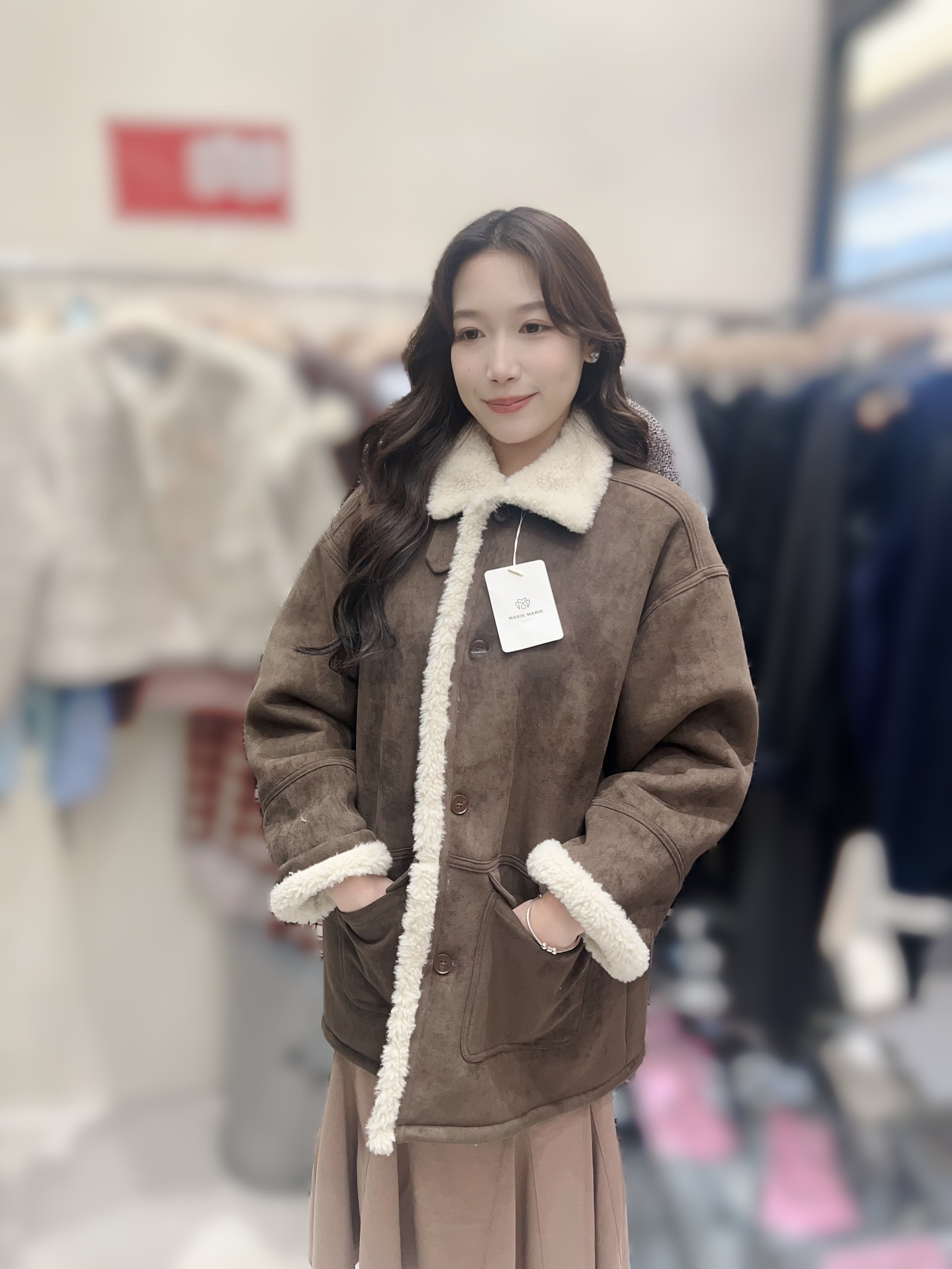 ME47  毛毛褸   胸 48長 30. $999 (一口價)