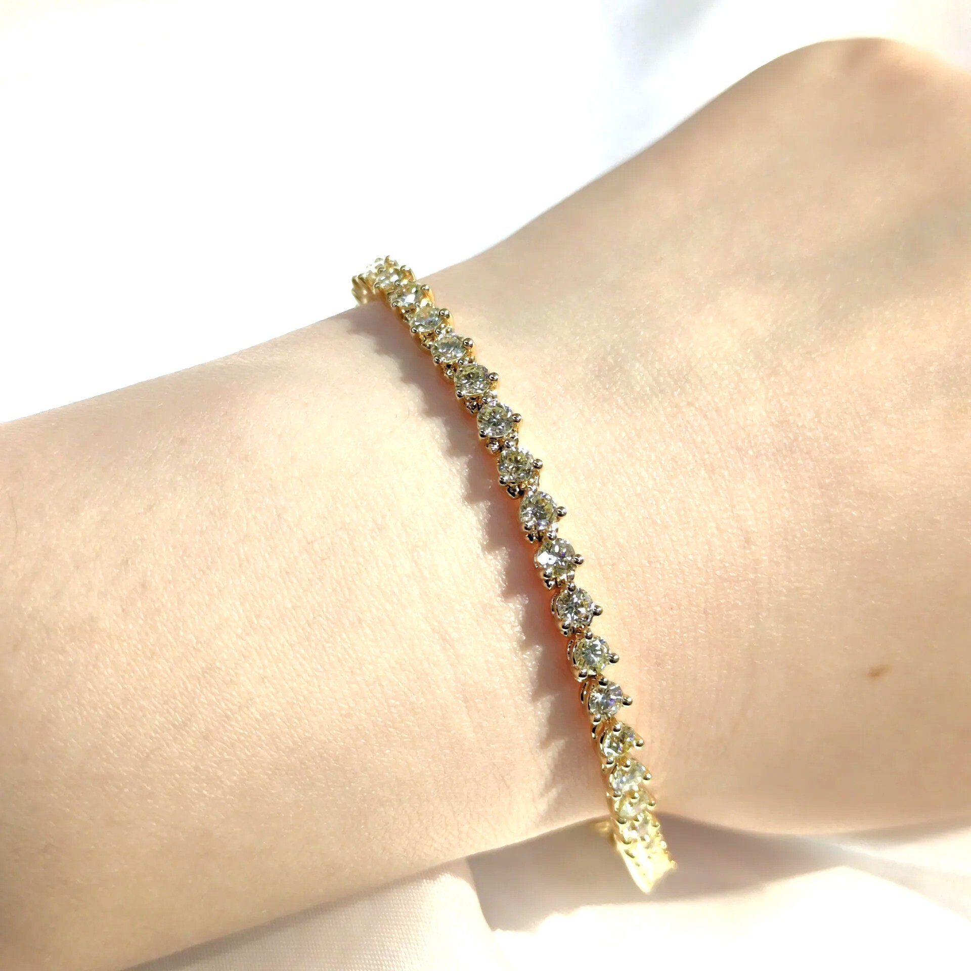 全新18K黃金4卡89份鑽石手鍊