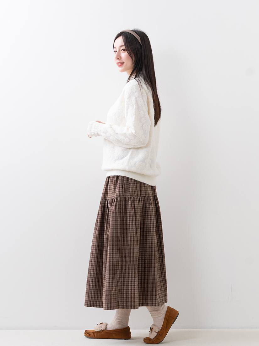 蕾絲珍珠針織上衣輕磨毛細褶口袋八分長裙