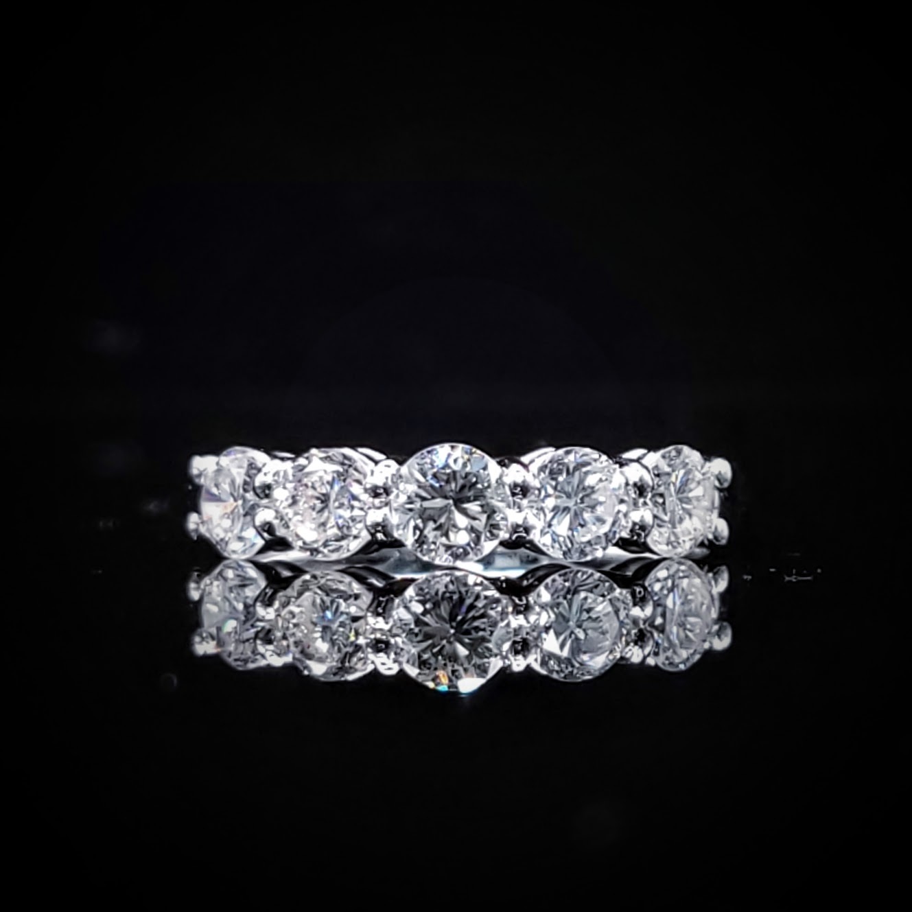 全新18K白金1卡12份鑽石戒指