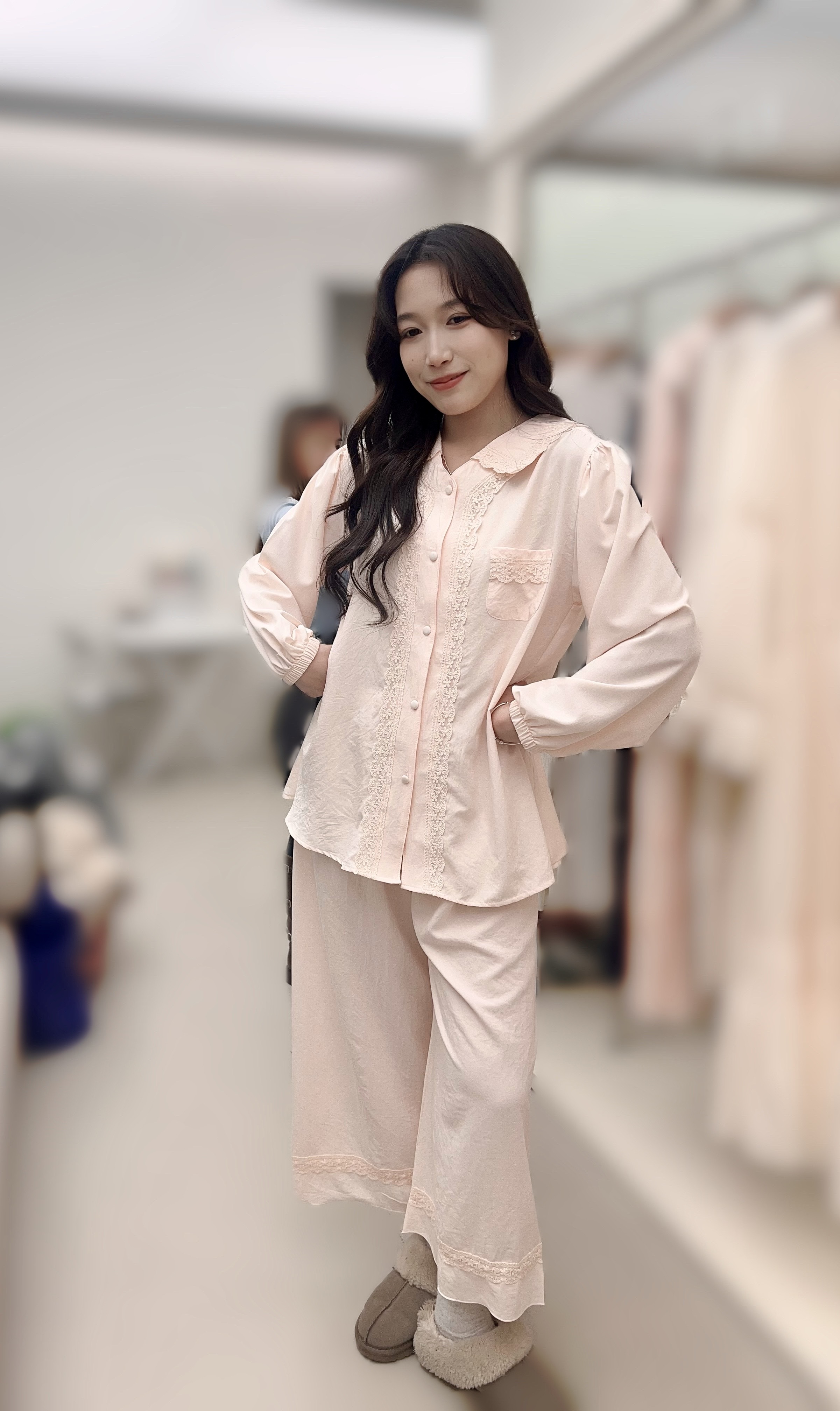 LZ07 胸 42長 25.5  下身 腰  26-45 長 34 hip 46 $699 (一口價)