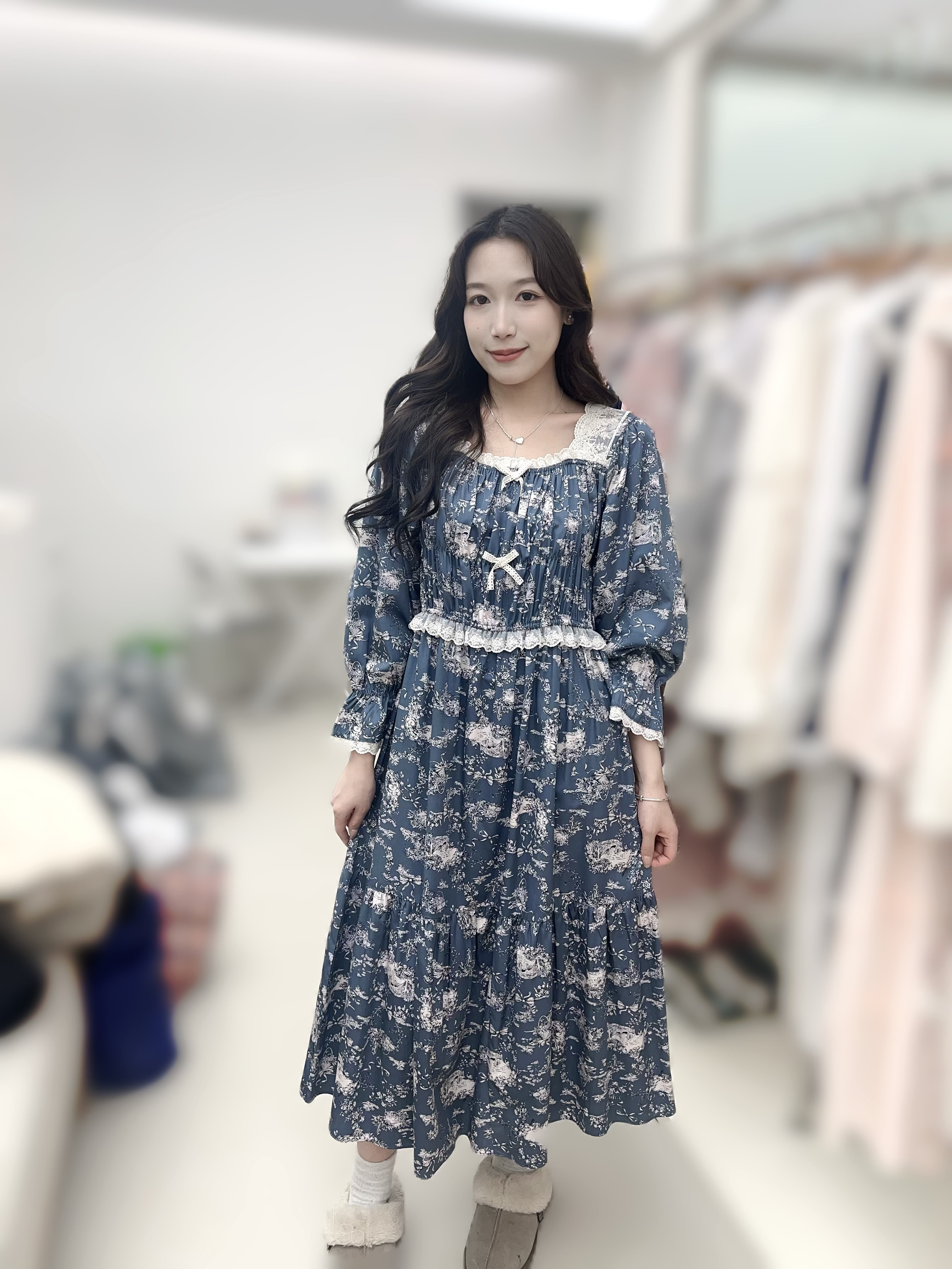 LZ11 裙 胸 38-54長 46. $699 (一口價)