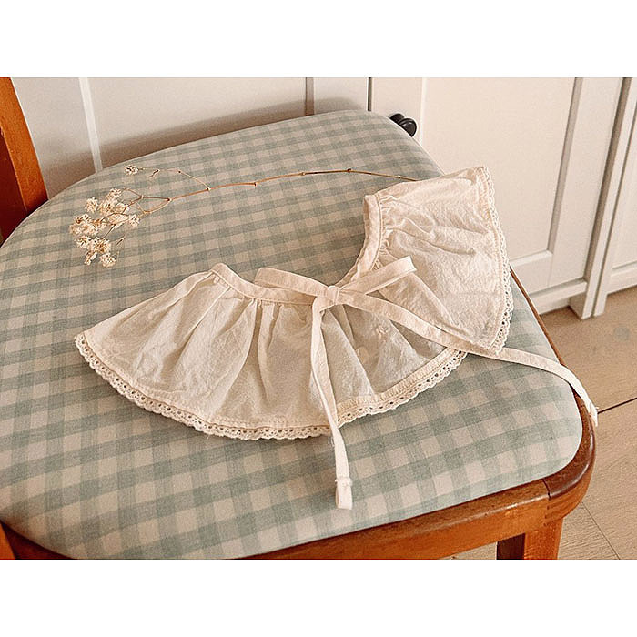 正韓春valu_bebe 搭配加分花瓣領