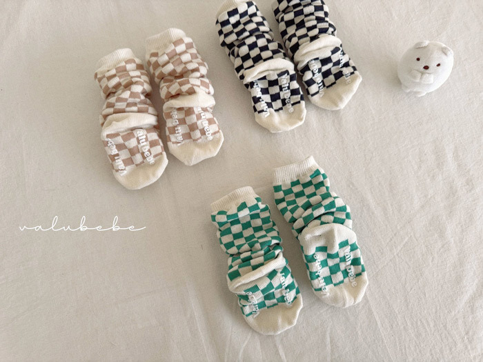 正韓春valu_bebe 嫩嬰3入一組棋盤格襪