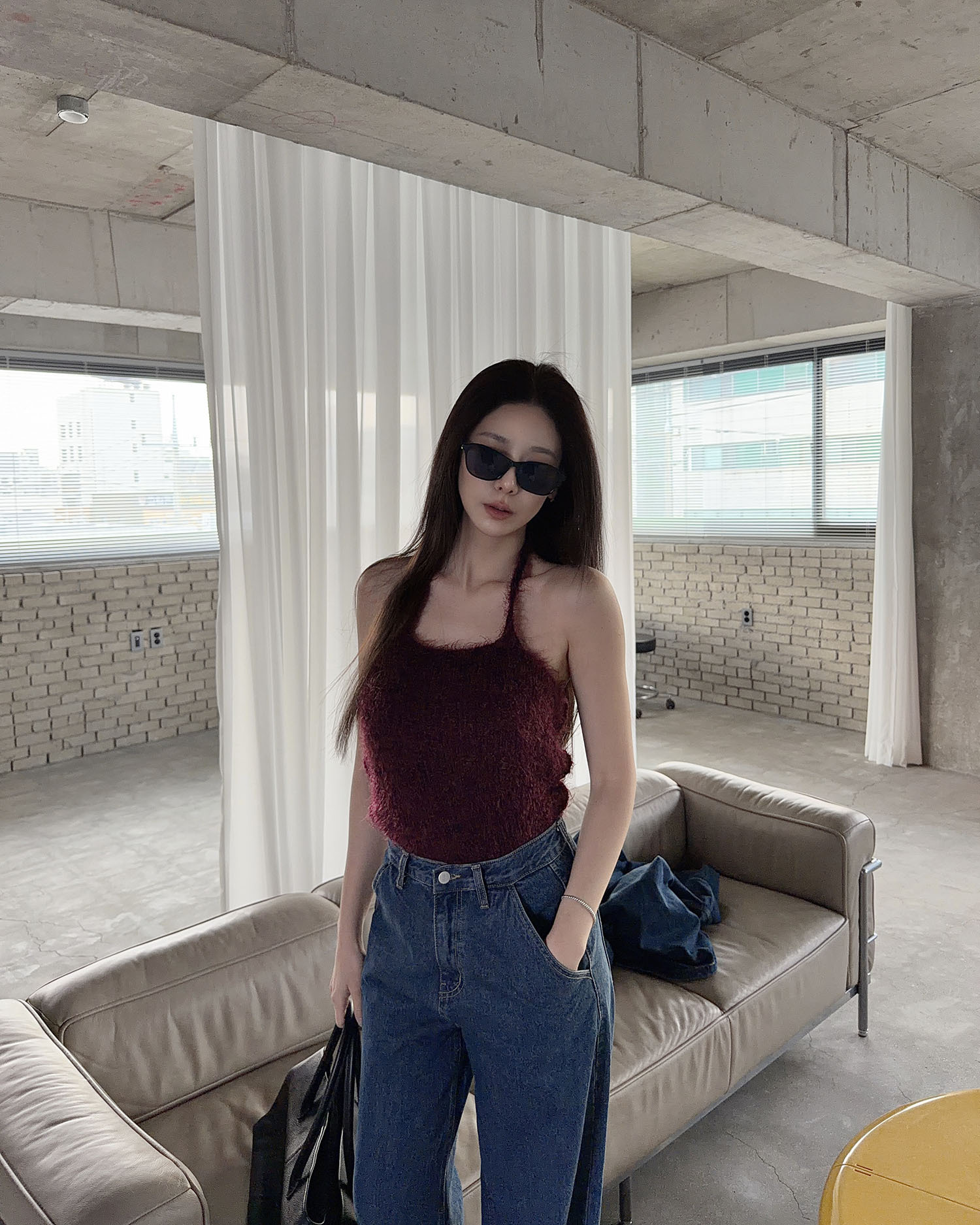 T143 Q毛掛頸背心 / 酒紅