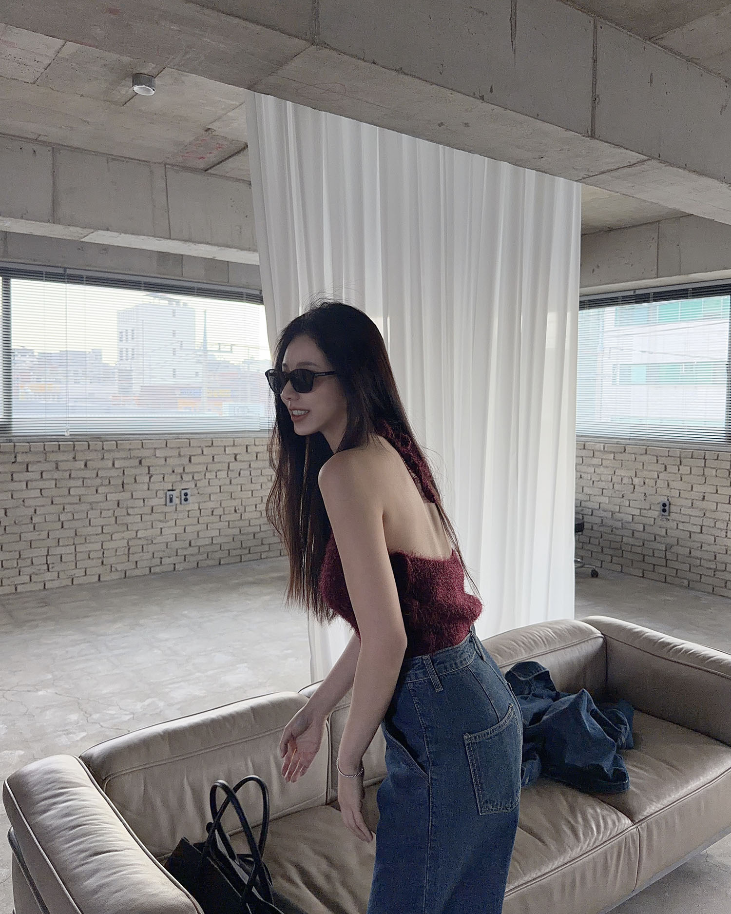 T143 Q毛掛頸背心 / 酒紅