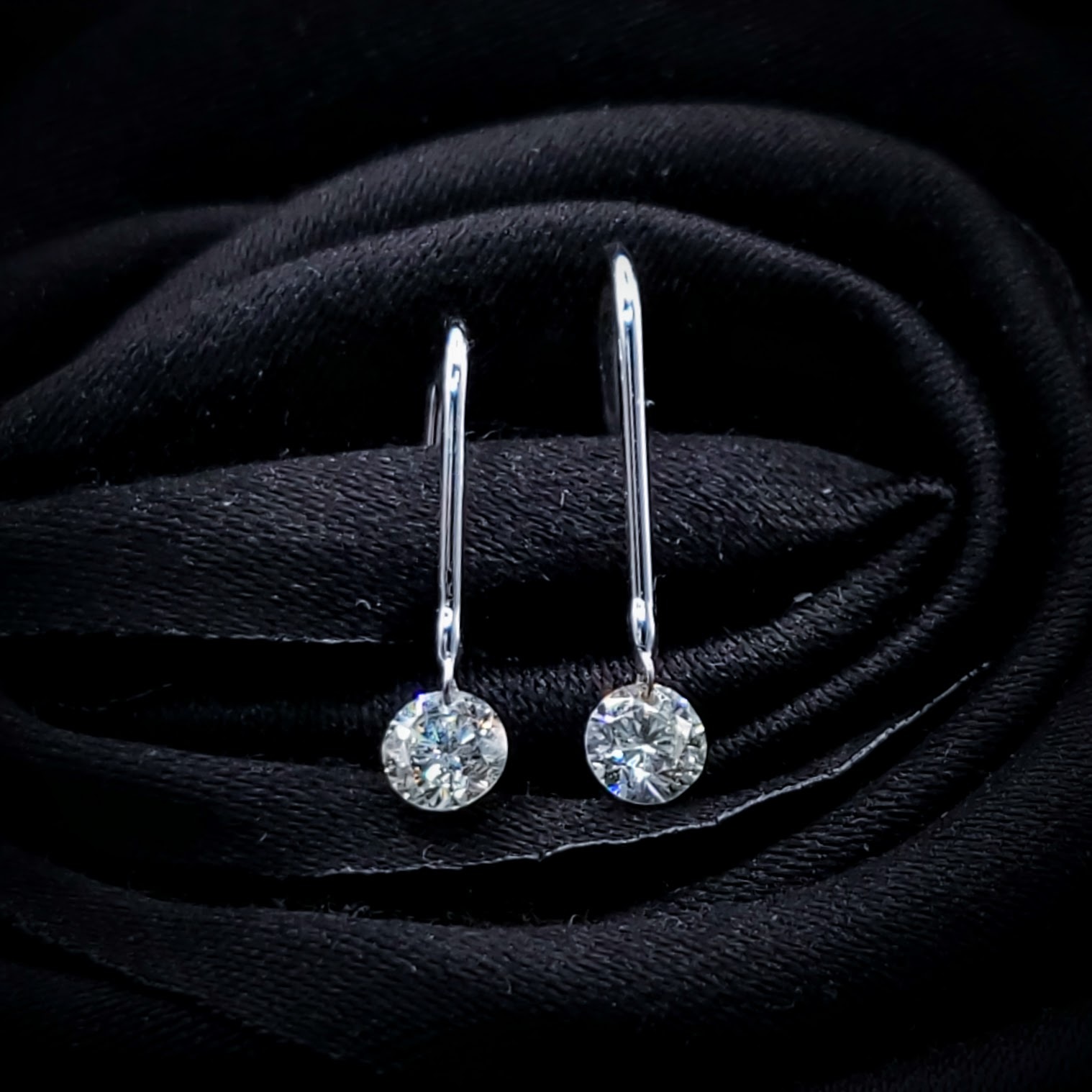 全新18K白金【主石33份鑽石】吊耳環