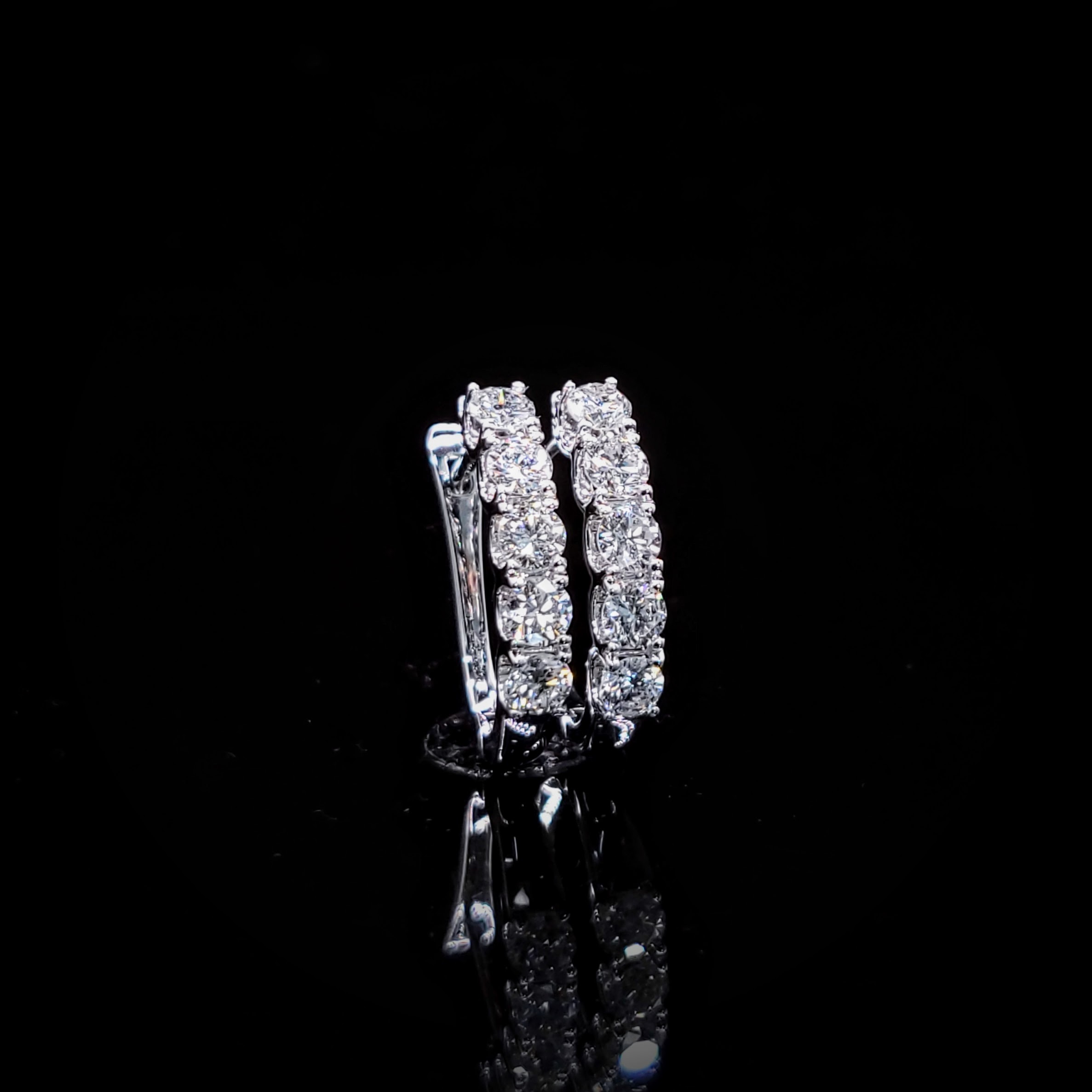 全新18K白金1卡8份鑽石圈耳環