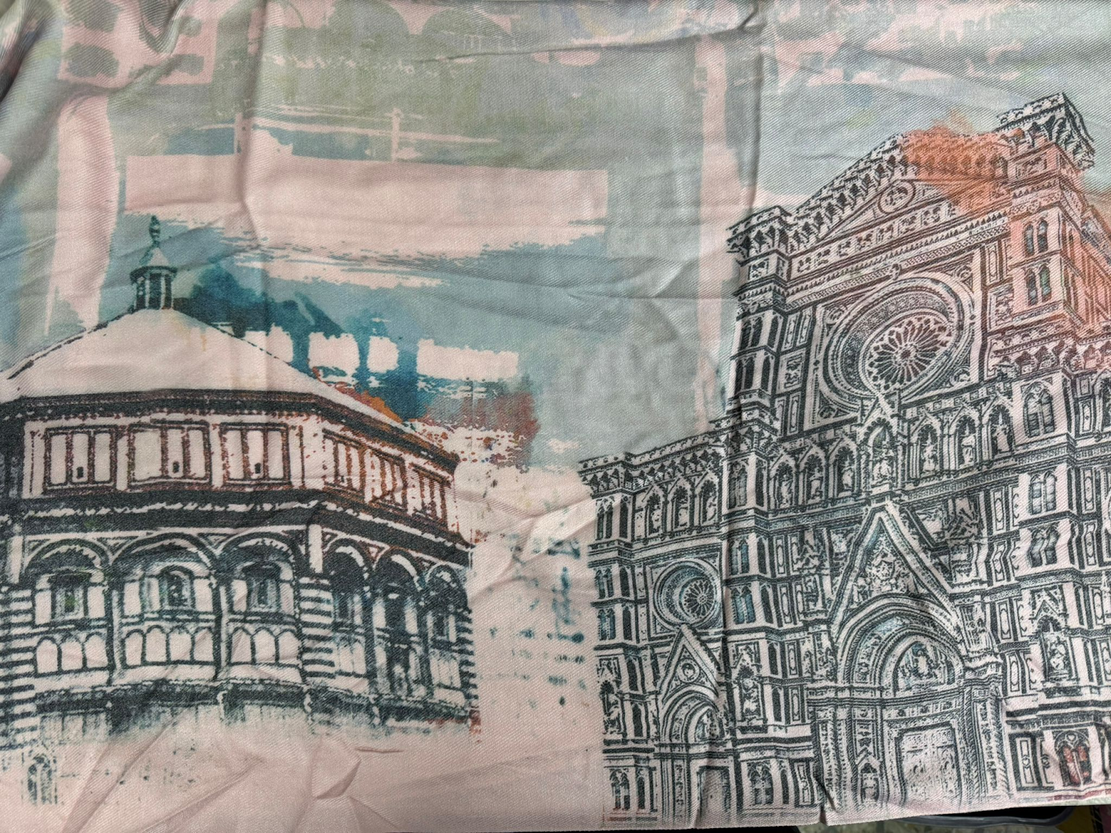 4G266 意大利製滿版圖案流蘇頸巾 建築物 190cm x 68cm