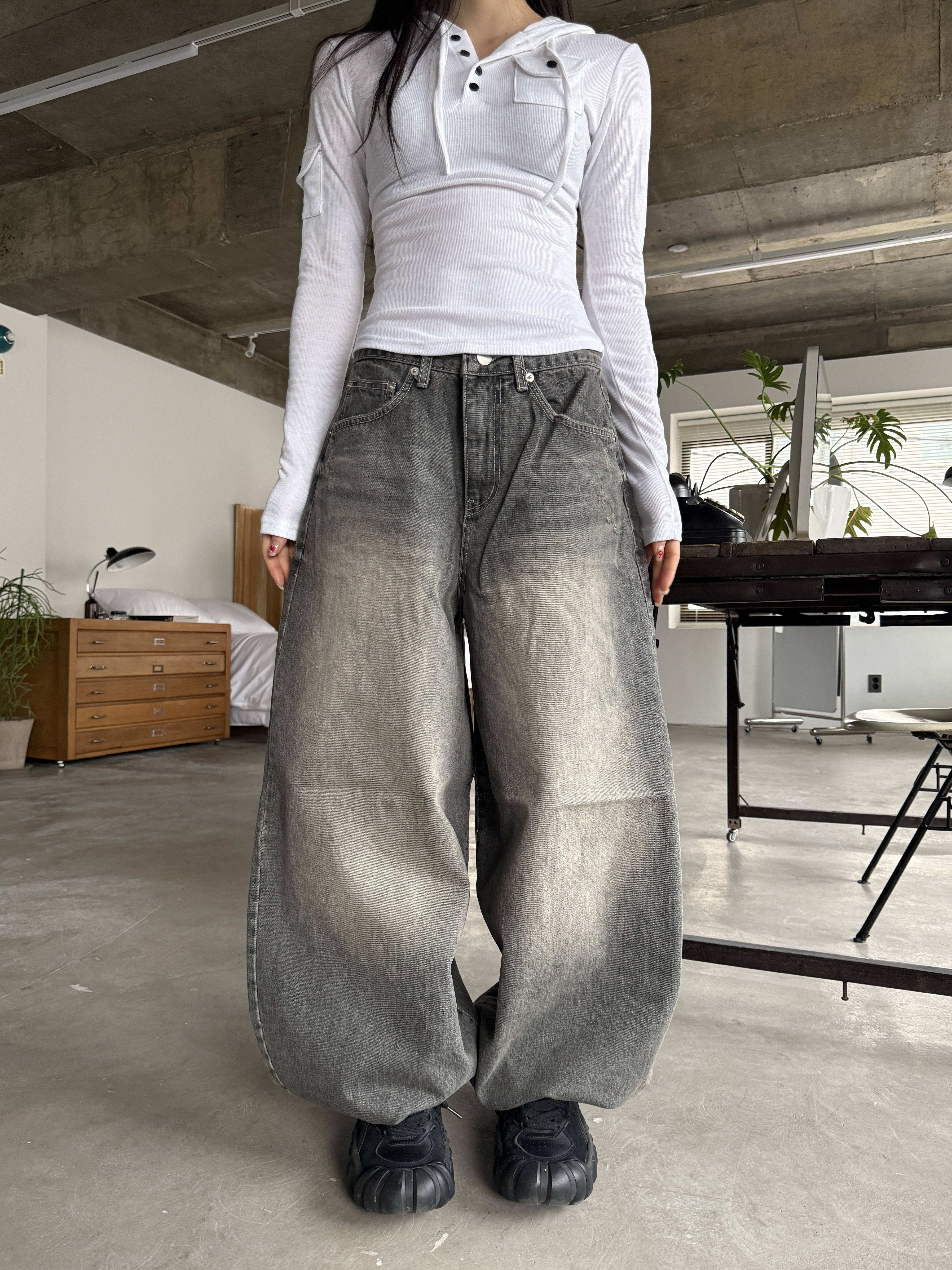 格雷 灰色調 破壞寬鬆牛仔褲