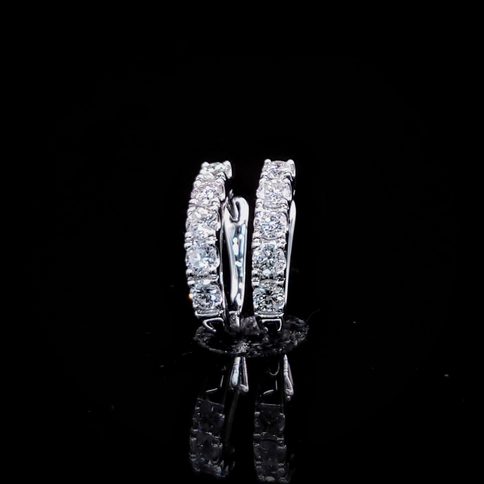 全新18K白金71份鑽石圈耳環