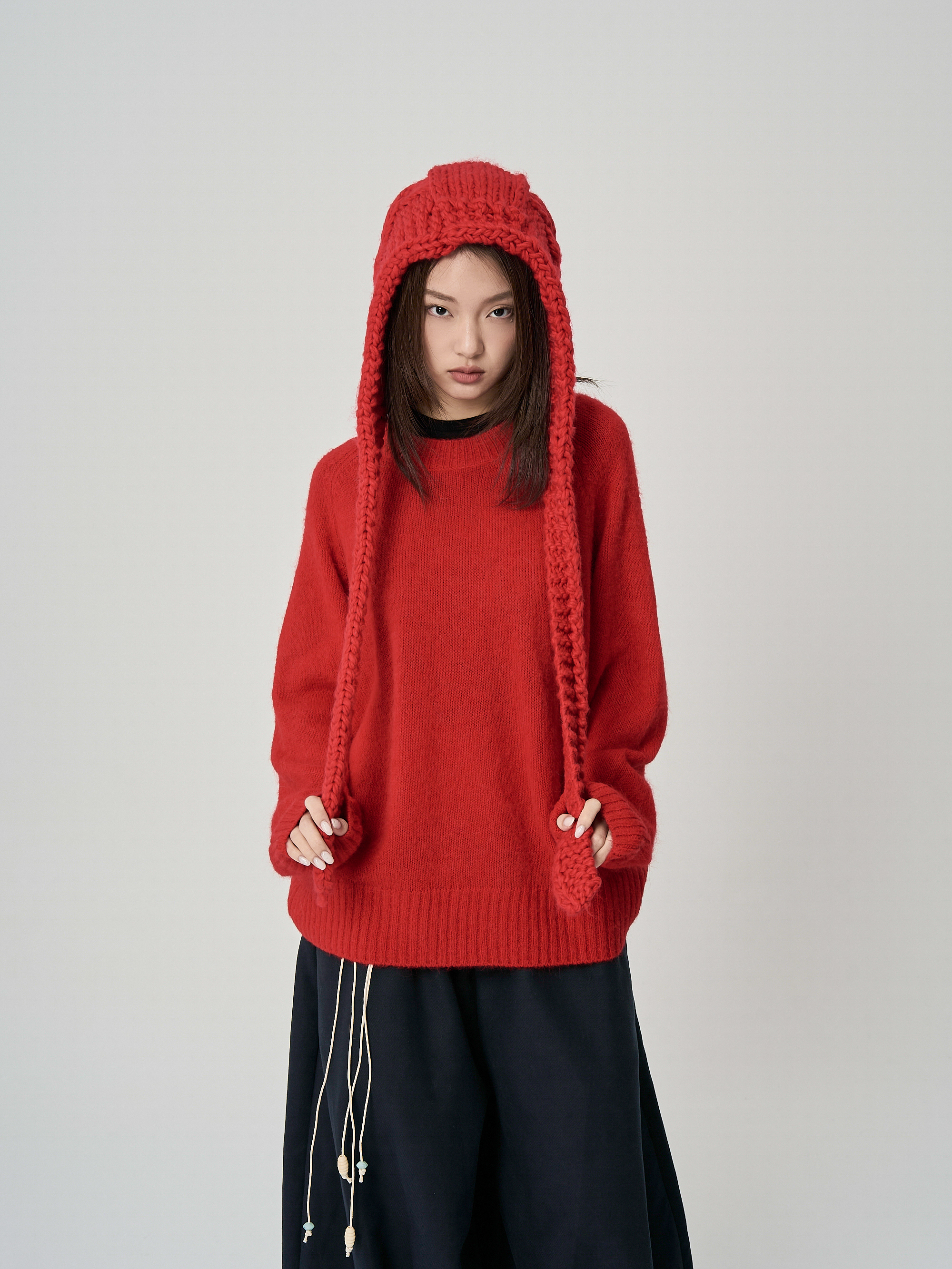 高飽和羊駝毛圓領針織-紅