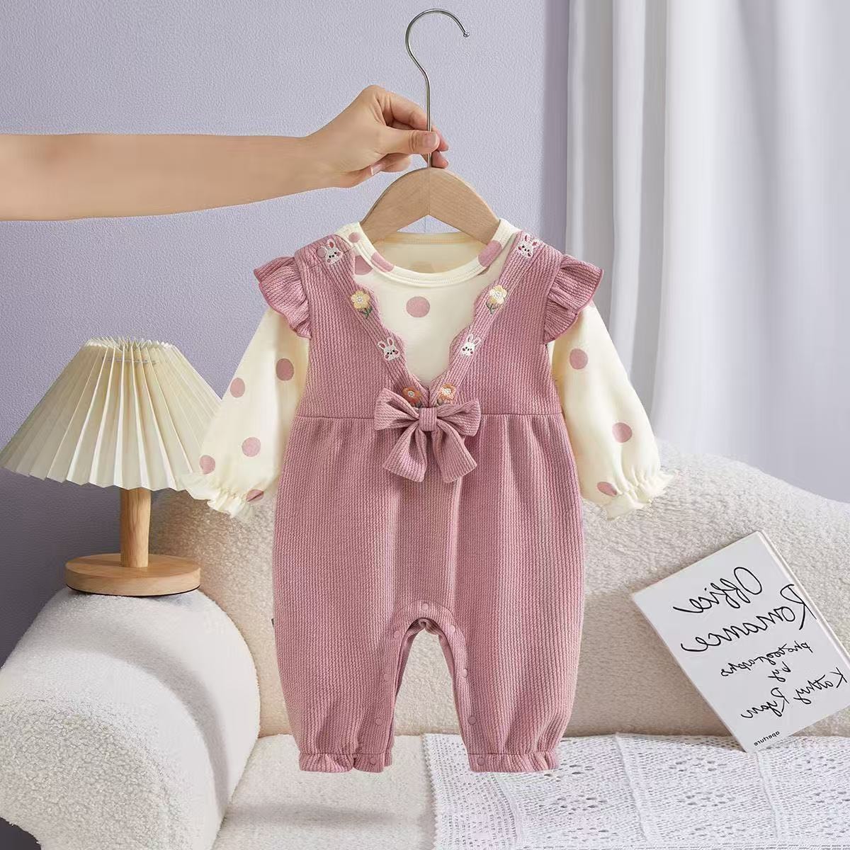 甜美飛袖蝴蝶結爬服