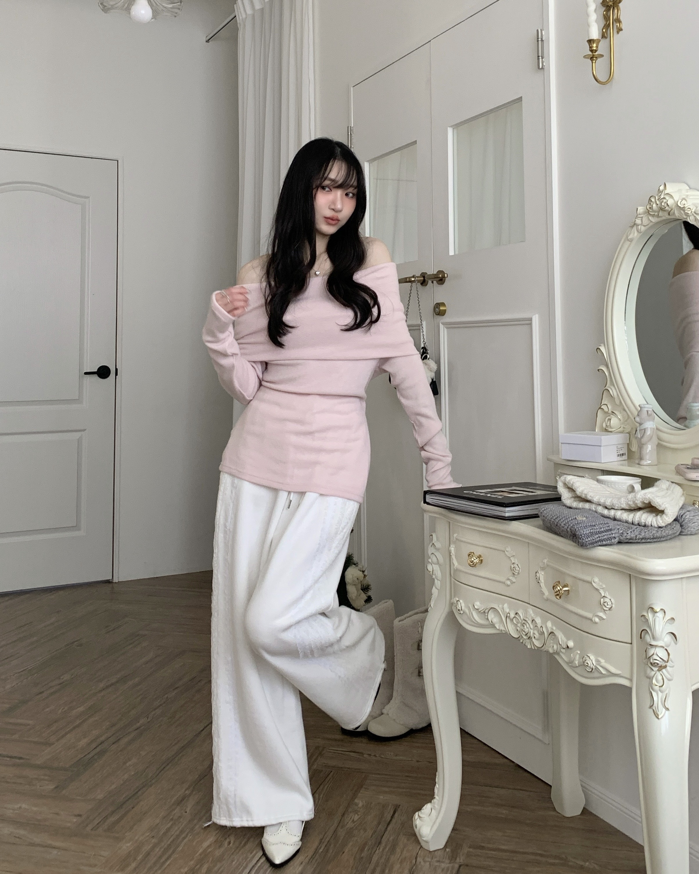 E05 "現貨"卡琳娜盛宴慵懶露肩針織棉上衣