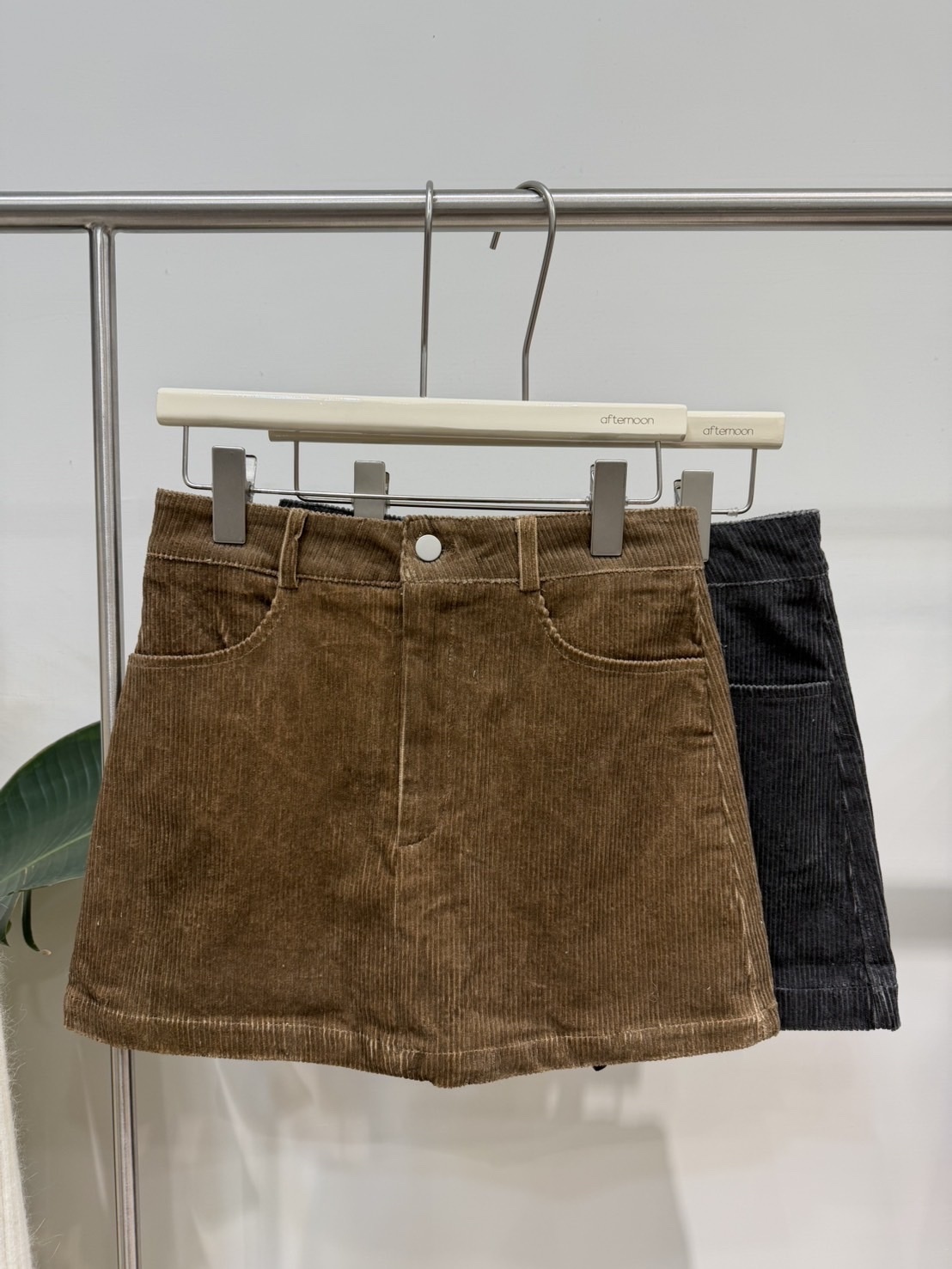 900 復古燈芯絨短裙(內裏安全褲)